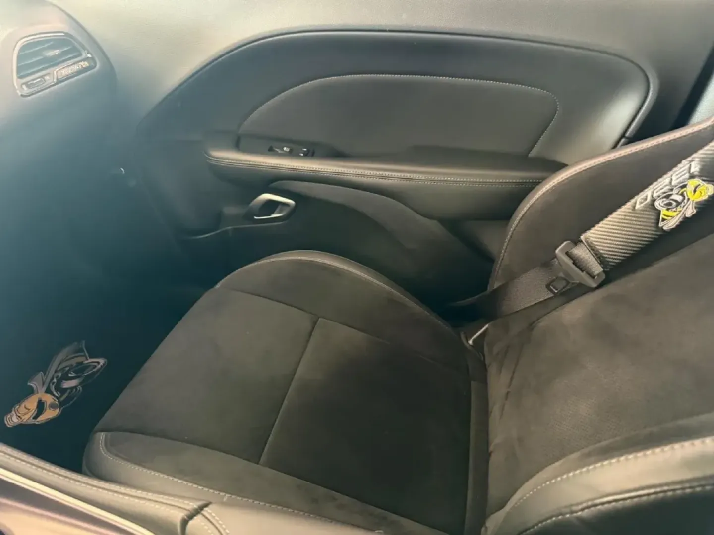 2019 /Black Cloth Dodge Challenger R/T Scat Pack (2C3CDZFJ1KH) with an 6.4L engine, Automatic transmission, located at 970 Woodlawn Dr., Farmington, MO, 63640, (573) 431-7800, 37.825642, -90.468674 - **Unleash the Thrill of the Open Road with this 2019 Dodge Challenger R/T Scat Pack!**<br /> <br /> Are you ready to elevate your driving experience? Whether you're a weekend warrior seeking adrenaline-pumping adventures or a daily commuter tired of the mundane, this stunning 2019 Dodge Challenger R - Photo#25