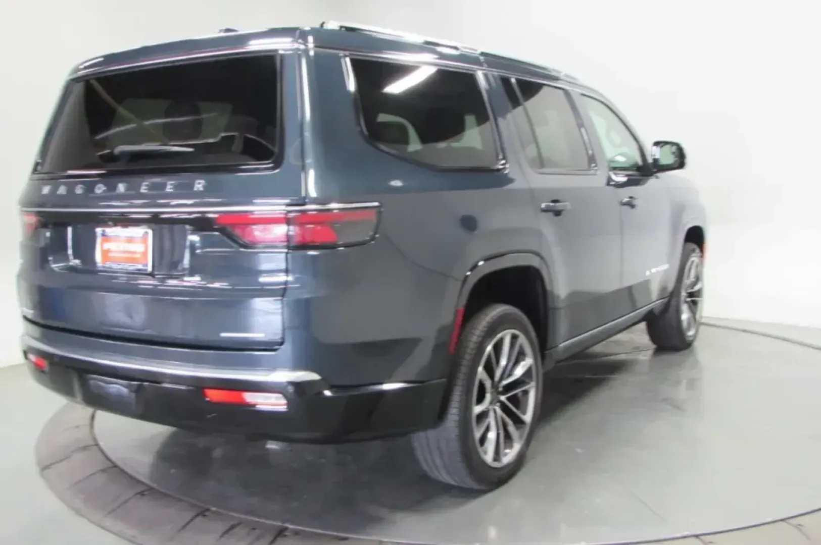 2023 /Sea Salt/Black Leather Jeep Wagoneer Series III (1C4SJVDP9PS) with an Other engine, Automatic transmission, located at 12830 Highway 21, De Soto, MO, 63020, (636) 337-7777, 38.153099, -90.573624 - **Explore the Unmatched Versatility of the 2023 Jeep Wagoneer Series III Perfect for Every Adventure!**<br /> <br /> Are you a growing family seeking the ideal vehicle for road trips, school drop-offs, and weekend escapades? Look no further than the stunning 2023 Jeep Wagoneer Series III, available - Photo#7