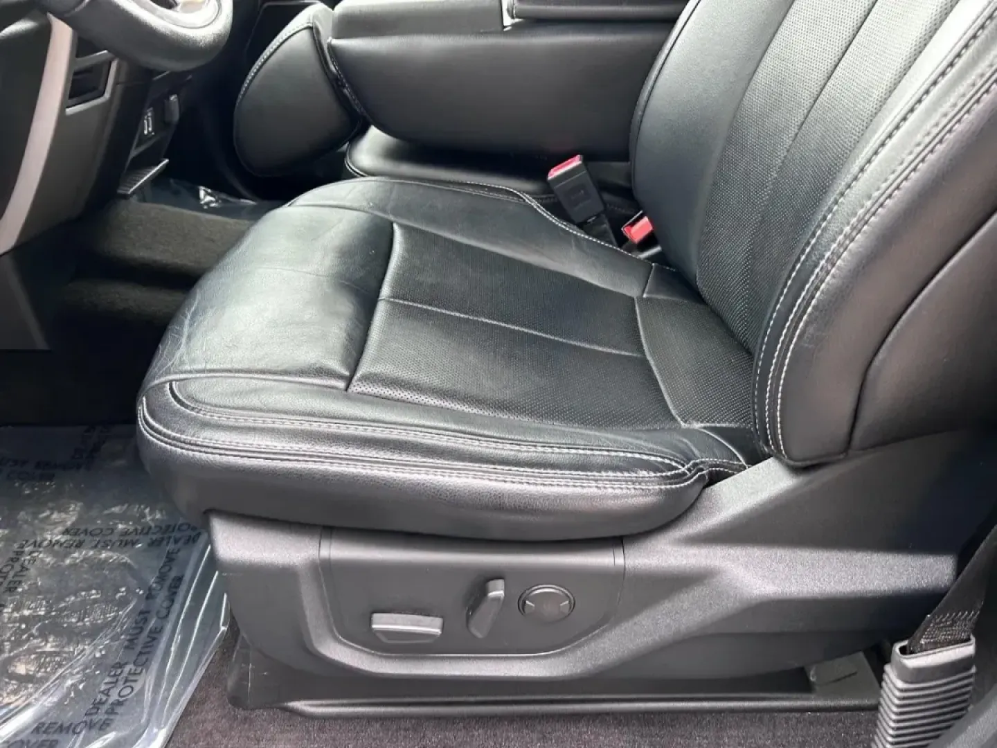 2020 /Black Leather Ford F-150 Lariat (1FTEW1E46LK) with an 3.5L V6 Turbocharged engine, located at 141 Commercial Dr, Fredericktown, MO, 63645, (573) 783-6432, 37.570087, -90.320648 - Are you ready to elevate your adventures and take on the open road with confidence? The 2020 Ford F-150 Lariat is not just a truck; it's a lifestyle choice that suits everything from weekend getaways to daily commutes. Perfect for those who demand versatility, this robust vehicle is ideal for famili - Photo#17