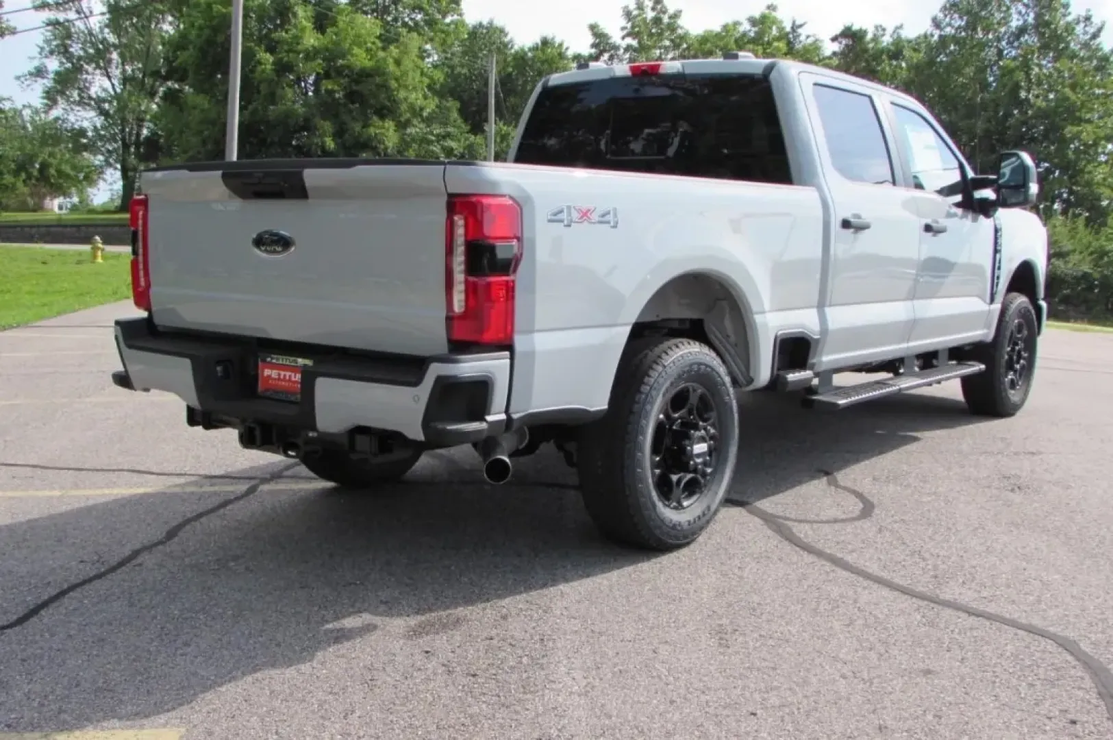 2025 /Medium Dark Slate Cloth Ford F-250SD XL (1FT8W2BN6SE) with an 7.3L engine, located at 12836 Highway 21, De Soto, MO, 63020, (636) 337-7777, 38.151867, -90.575615 - **Explore Adventure with the 2025 Ford F-250SD XL at Pettus Ford De Soto!**<br /> <br /> Are you ready to elevate your outdoor adventures or tackle demanding daily tasks? The 2025 Ford F-250SD XL is the perfect companion for both work and play, combining rugged capability with modern comfort and tec - Photo#3