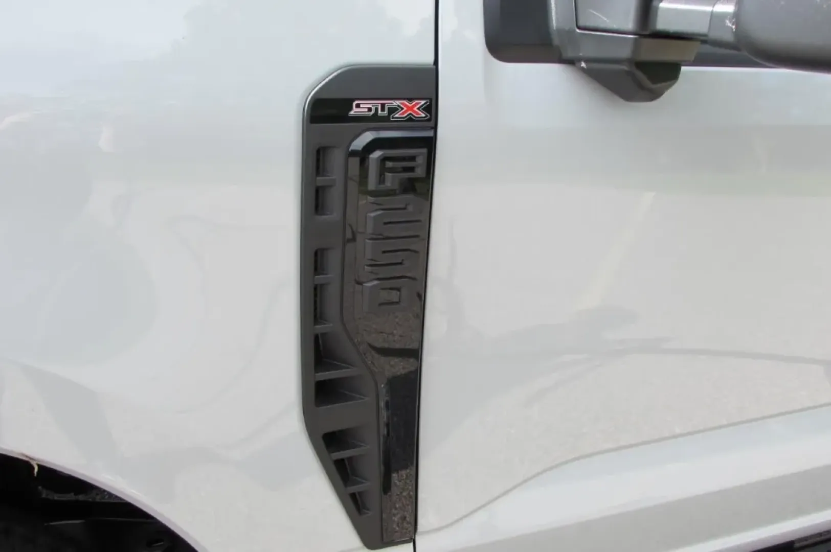 2025 /Medium Dark Slate Cloth Ford F-250SD XL (1FT8W2BN6SE) with an 7.3L engine, located at 12836 Highway 21, De Soto, MO, 63020, (636) 337-7777, 38.151867, -90.575615 - **Explore Adventure with the 2025 Ford F-250SD XL at Pettus Ford De Soto!**<br /> <br /> Are you ready to elevate your outdoor adventures or tackle demanding daily tasks? The 2025 Ford F-250SD XL is the perfect companion for both work and play, combining rugged capability with modern comfort and tec - Photo#28