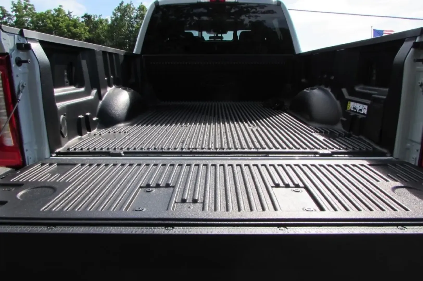 2025 /Medium Dark Slate Cloth Ford F-250SD XL (1FT8W2BN6SE) with an 7.3L engine, located at 12836 Highway 21, De Soto, MO, 63020, (636) 337-7777, 38.151867, -90.575615 - **Explore Adventure with the 2025 Ford F-250SD XL at Pettus Ford De Soto!**<br /> <br /> Are you ready to elevate your outdoor adventures or tackle demanding daily tasks? The 2025 Ford F-250SD XL is the perfect companion for both work and play, combining rugged capability with modern comfort and tec - Photo#29