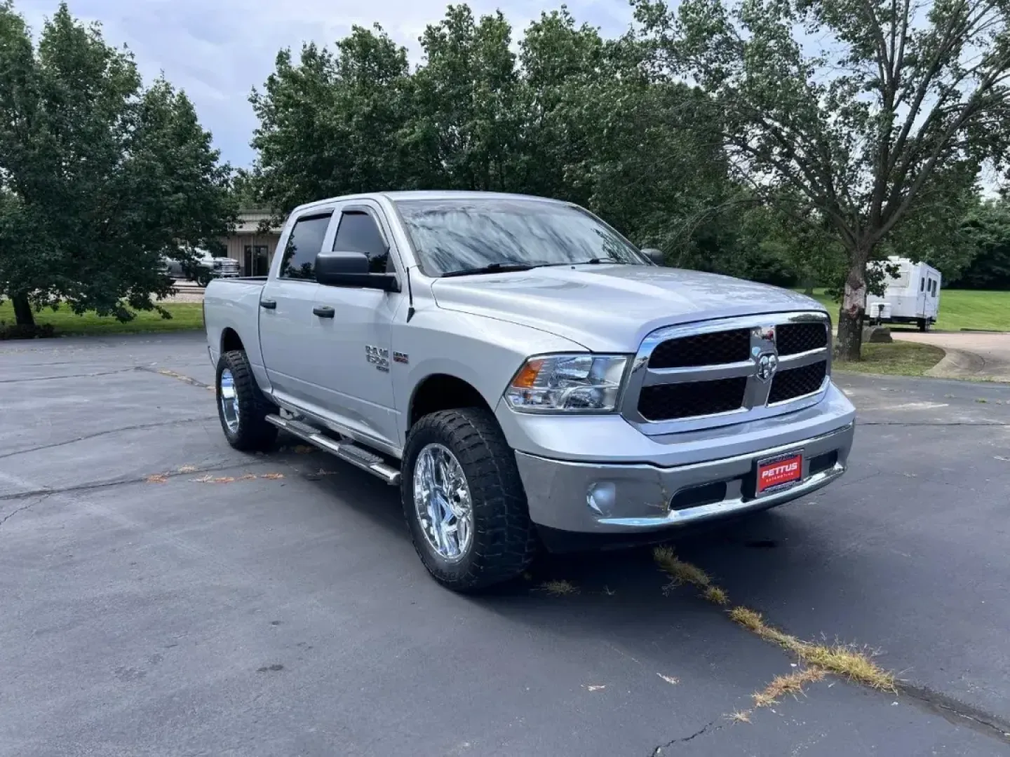 2019 /Diesel Gray/Black Cloth Ram 1500 Classic Tradesman (1C6RR7KT0KS) with an 5.7L engine, located at 970 Woodlawn Dr., Farmington, MO, 63640, (573) 431-7800, 37.825642, -90.468674 - **Discover Adventure and Utility with the 2019 Ram 1500 Classic Tradesman at Pettus CDJR Farmington!** <br /> <br /> Are you ready to elevate your daily routine or weekend adventures? Look no further than the 2019 Ram 1500 Classic Tradesman, a reliable truck designed not just for work, but for life. - Photo#0