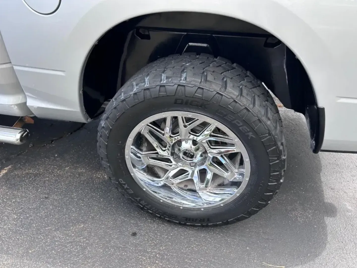 2019 /Diesel Gray/Black Cloth Ram 1500 Classic Tradesman (1C6RR7KT0KS) with an 5.7L engine, located at 970 Woodlawn Dr., Farmington, MO, 63640, (573) 431-7800, 37.825642, -90.468674 - **Discover Adventure and Utility with the 2019 Ram 1500 Classic Tradesman at Pettus CDJR Farmington!** <br /> <br /> Are you ready to elevate your daily routine or weekend adventures? Look no further than the 2019 Ram 1500 Classic Tradesman, a reliable truck designed not just for work, but for life. - Photo#5