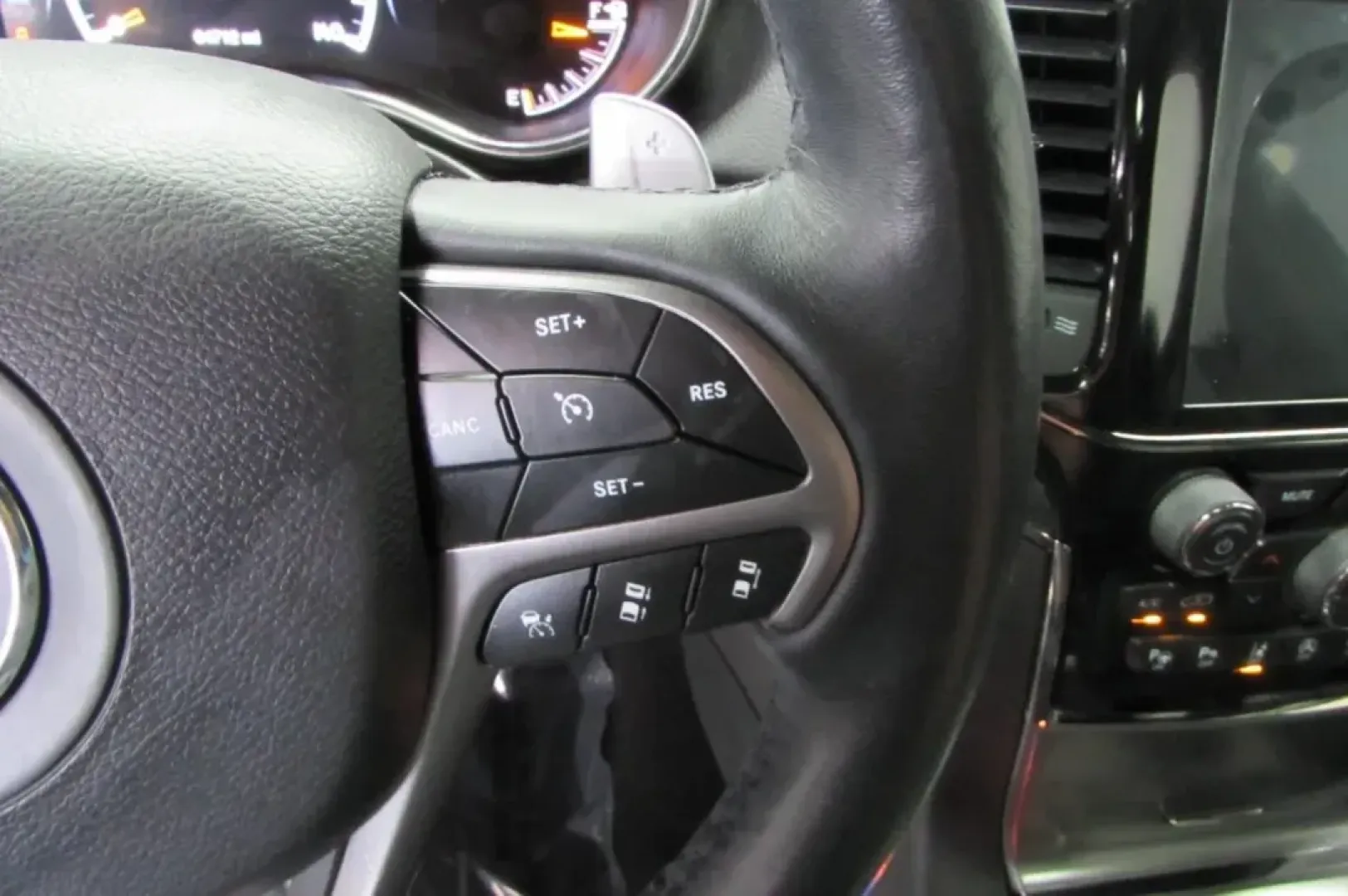 2019 /Black Leather Jeep Grand Cherokee Limited X (1C4RJFBGXKC) with an Other engine, located at 12830 Highway 21, De Soto, MO, 63020, (636) 337-7777, 38.153099, -90.573624 - **Discover the Ultimate SUV for Family Adventures: 2019 Jeep Grand Cherokee Limited X**<br /> <br /> Are you searching for a versatile, reliable, and luxurious SUV that's perfect for family outings, daily commutes, or weekend adventures? Look no further than this stunning **2019 Jeep Grand Cherokee - Photo#17