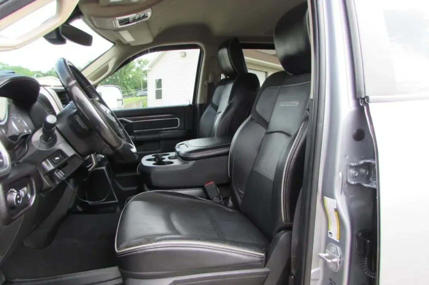 2021 /Black Leather Ram 2500 Laramie (3C6UR5NL4MG) with an Other engine, located at 12830 Highway 21, De Soto, MO, 63020, (636) 337-7777, 38.153099, -90.573624 - Are you ready to elevate your driving experience? The 2021 Ram 2500 Laramie is not just a truck; it's your ultimate companion for weekend adventures and daily commutes alike. Whether you're hauling equipment for a job site, towing your favorite toys for a weekend getaway, or simply navigating the bu - Photo#15
