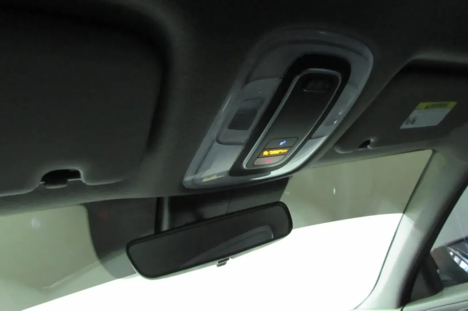 2024 /Gray Hyundai Elantra SEL (KMHLM4DG2RU) with an Other engine, Automatic transmission, located at 12830 Highway 21, De Soto, MO, 63020, (636) 337-7777, 38.153099, -90.573624 - If you're in the market for a reliable and stylish sedan that fits seamlessly into your lifestyle, look no further than the 2024 Hyundai Elantra SEL at Pettus CDJR DeSoto. Whether you're commuting to work in De Soto, running errands in surrounding neighborhoods, or embarking on weekend adventures, t - Photo#17