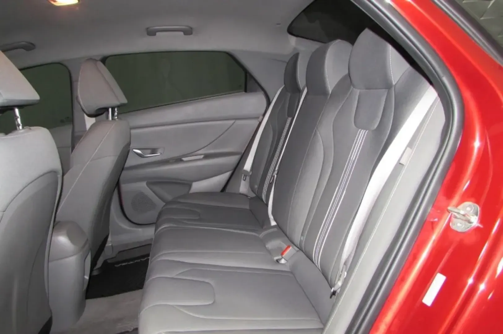 2024 /Gray Hyundai Elantra SEL (KMHLM4DG2RU) with an Other engine, Automatic transmission, located at 12830 Highway 21, De Soto, MO, 63020, (636) 337-7777, 38.153099, -90.573624 - If you're in the market for a reliable and stylish sedan that fits seamlessly into your lifestyle, look no further than the 2024 Hyundai Elantra SEL at Pettus CDJR DeSoto. Whether you're commuting to work in De Soto, running errands in surrounding neighborhoods, or embarking on weekend adventures, t - Photo#22