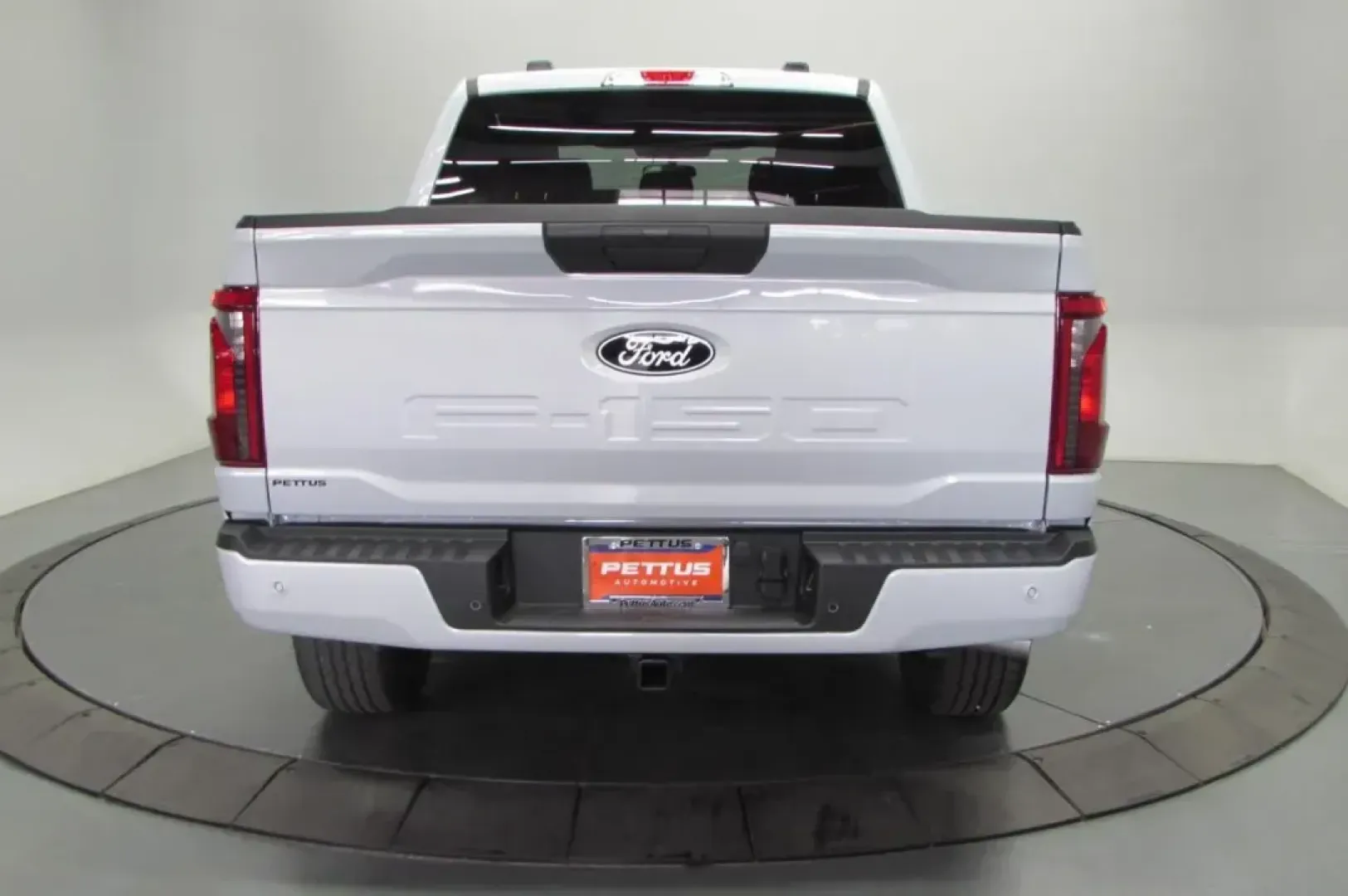 2025 /Black Cloth Ford F-150 STX (1FTEW2LP8SK) with an 2.7L V6 EcoBoost engine, Automatic transmission, located at 12836 Highway 21, De Soto, MO, 63020, (636) 337-7777, 38.151867, -90.575615 - Elevate your lifestyle with the versatile 2025 Ford F-150 STX, perfect for both work and play. Whether you're a weekend adventurer craving off-road experiences, a growing family needing ample space, or a commuter searching for a reliable vehicle, this robust truck stands ready to meet your demands. - Photo#6