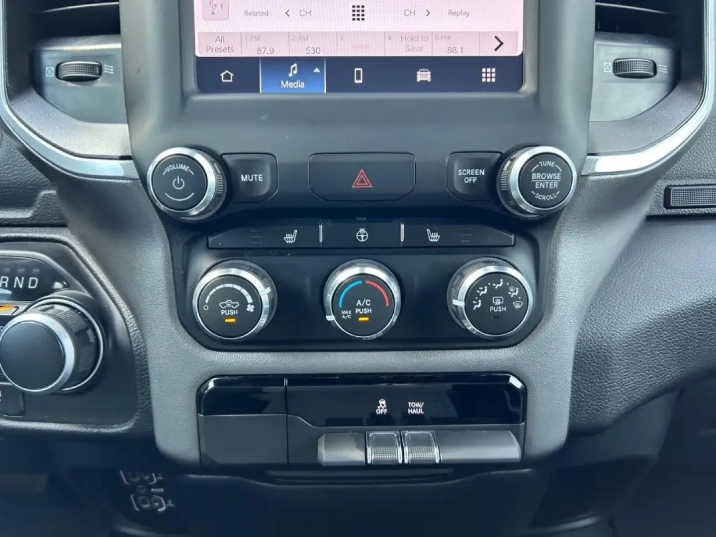 2023 /Diesel Gray/Black Cloth Ram 1500 Big Horn/Lone Star (1C6RRFFG1PN) with an 3.6L V6 24V VVT eTorque UPG I engine, located at 970 Woodlawn Dr., Farmington, MO, 63640, (573) 431-7800, 37.825642, -90.468674 - Looking for the perfect combination of ruggedness and refinement? Meet your ultimate companion for weekend adventures and daily commutes alike-a 2023 Ram 1500 Big Horn/Lone Star, available now at Pettus CDJR Farmington, your trusted OEM dealership located at 970 Woodlawn Drive, Farmington, MO 63640. - Photo#14