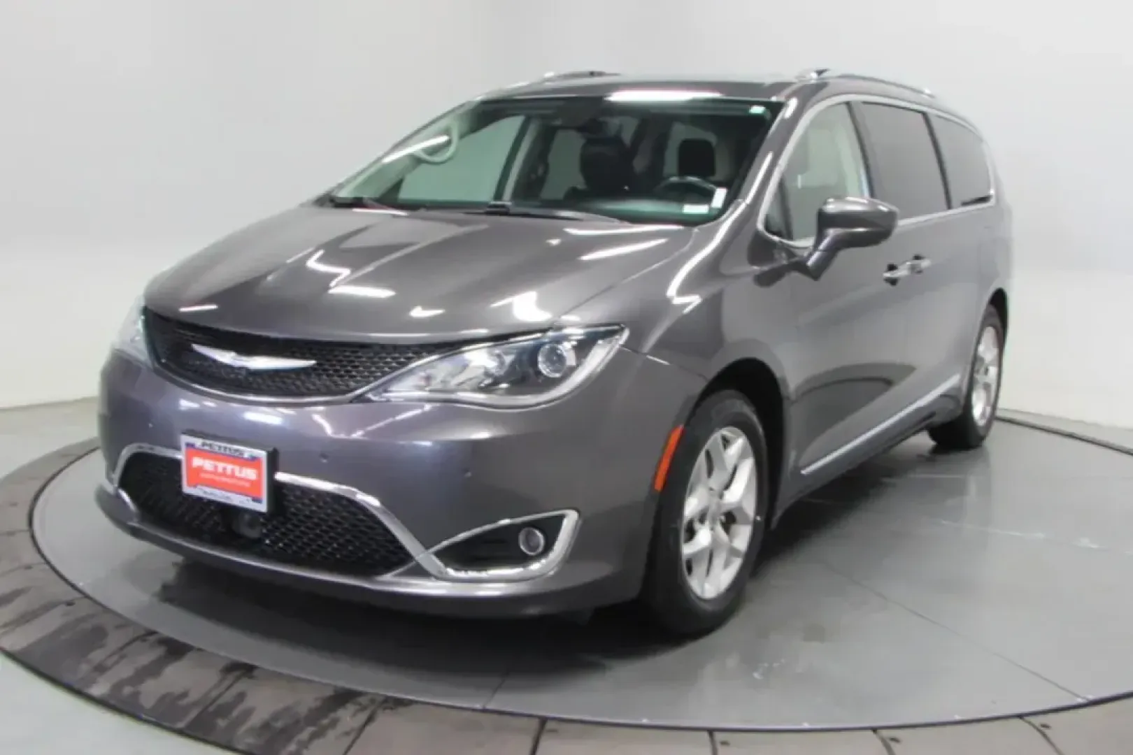 2020 /Black/Alloy Leather Chrysler Pacifica Touring L Plus (2C4RC1EG5LR) with an Other engine, Automatic transmission, located at 12830 Highway 21, De Soto, MO, 63020, (636) 337-7777, 38.153099, -90.573624 - **Experience Family-Friendly Adventures in the 2020 Chrysler Pacifica Touring L Plus at Pettus CDJR DeSoto!**<br /> <br /> If you're looking for a reliable minivan that perfectly balances comfort, technology, and efficiency for your family, look no further than this stunning 2020 Chrysler Pacifica T - Photo#2