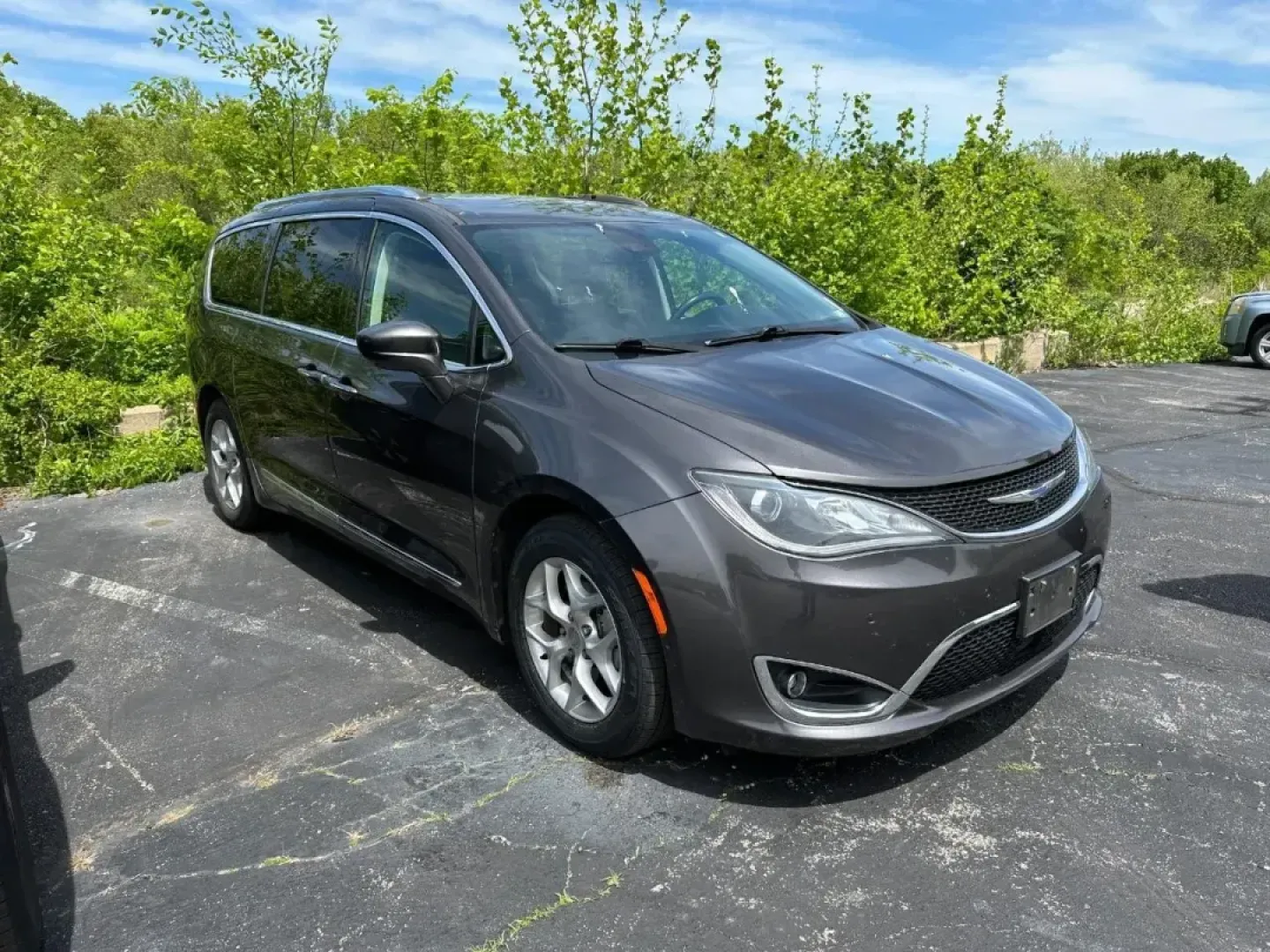 2020 /Black/Alloy Leather Chrysler Pacifica Touring L Plus (2C4RC1EG5LR) with an Other engine, Automatic transmission, located at 12830 Highway 21, De Soto, MO, 63020, (636) 337-7777, 38.153099, -90.573624 - **Experience Family-Friendly Adventures in the 2020 Chrysler Pacifica Touring L Plus at Pettus CDJR DeSoto!**<br /> <br /> If you're looking for a reliable minivan that perfectly balances comfort, technology, and efficiency for your family, look no further than this stunning 2020 Chrysler Pacifica T - Photo#32