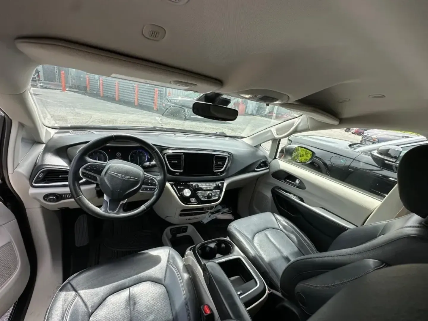 2020 /Black/Alloy Leather Chrysler Pacifica Touring L Plus (2C4RC1EG5LR) with an Other engine, Automatic transmission, located at 12830 Highway 21, De Soto, MO, 63020, (636) 337-7777, 38.153099, -90.573624 - **Experience Family-Friendly Adventures in the 2020 Chrysler Pacifica Touring L Plus at Pettus CDJR DeSoto!**<br /> <br /> If you're looking for a reliable minivan that perfectly balances comfort, technology, and efficiency for your family, look no further than this stunning 2020 Chrysler Pacifica T - Photo#35