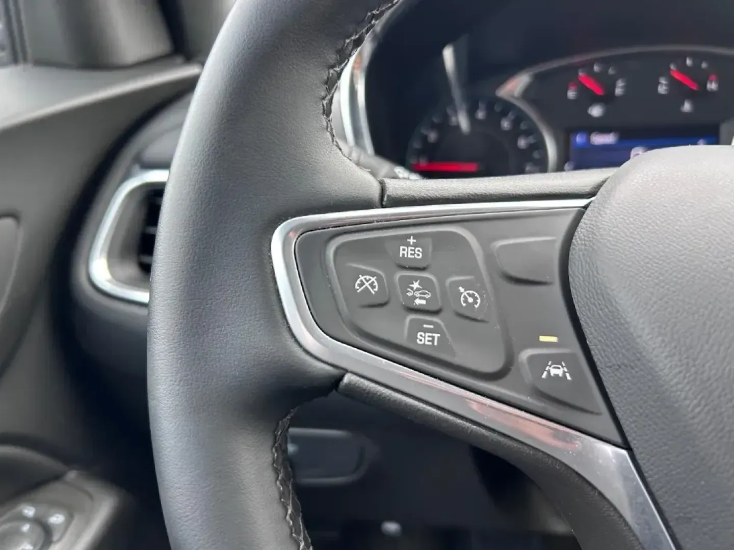 2023 /Jet Black Cloth Chevrolet Equinox LT (3GNAXUEG8PS) with an 1.5L Turbo DOHC 4-cylinder / SIDI / VVT engine, Automatic transmission, located at 141 Commercial Dr, Fredericktown, MO, 63645, (573) 783-6432, 37.570087, -90.320648 - **Discover the 2023 Chevrolet Equinox LT: Your Ultimate SUV for Family Adventures in Fredericktown!**<br /> <br /> Are you ready to elevate your family outings or weekend excursions? The 2023 Chevrolet Equinox LT is designed for those who crave versatility and comfort without compromising on style. - Photo#12