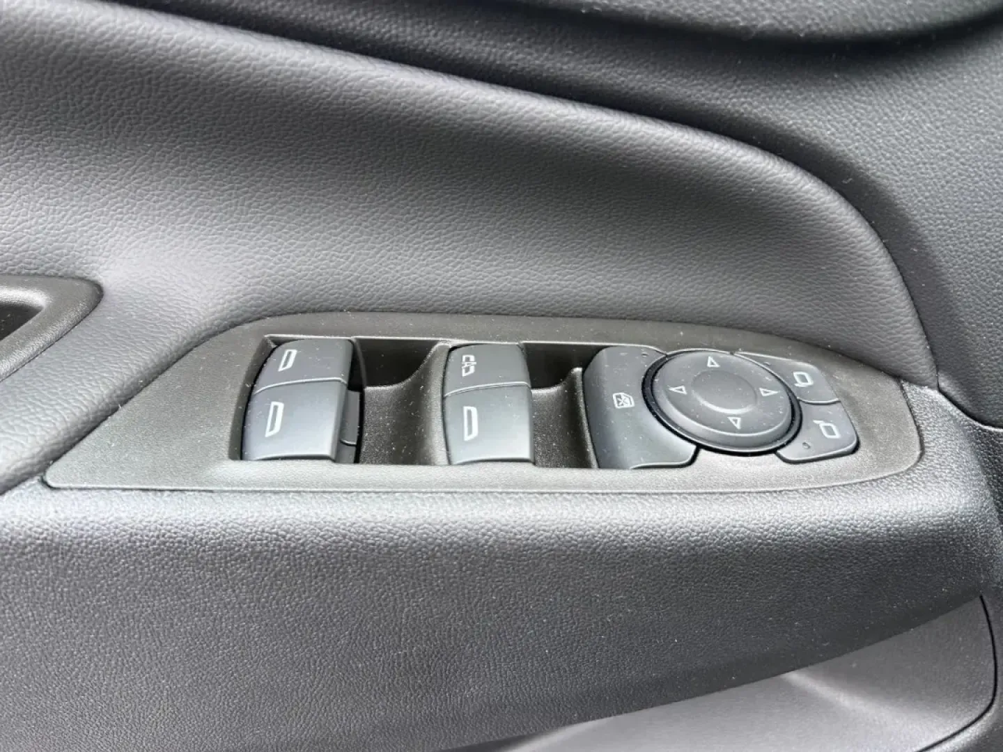 2023 /Jet Black Cloth Chevrolet Equinox LT (3GNAXUEG8PS) with an 1.5L Turbo DOHC 4-cylinder / SIDI / VVT engine, Automatic transmission, located at 141 Commercial Dr, Fredericktown, MO, 63645, (573) 783-6432, 37.570087, -90.320648 - **Discover the 2023 Chevrolet Equinox LT: Your Ultimate SUV for Family Adventures in Fredericktown!**<br /> <br /> Are you ready to elevate your family outings or weekend excursions? The 2023 Chevrolet Equinox LT is designed for those who crave versatility and comfort without compromising on style. - Photo#18