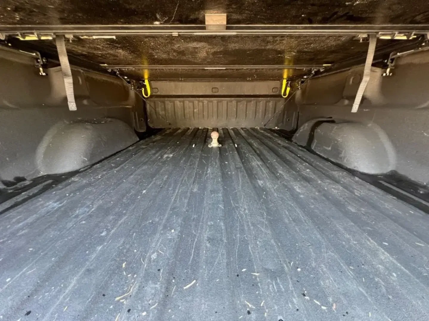 2014 /Jet Black/Dark Ash Cloth GMC Sierra 1500 4WD Crew Cab SLE (3GTU2UEC2EG) with an 5.3L engine, Automatic transmission, located at 970 Woodlawn Dr., Farmington, MO, 63640, (573) 431-7800, 37.825642, -90.468674 - **Unleash Your Adventurous Spirit with the 2014 GMC Sierra 1500 at Pettus CDJR Farmington!**<br /> <br /> Are you ready to elevate your weekend getaways and daily commutes? The 2014 GMC Sierra 1500 is not just a truck; it's a versatile companion designed to facilitate a lifestyle filled with adventu - Photo#12