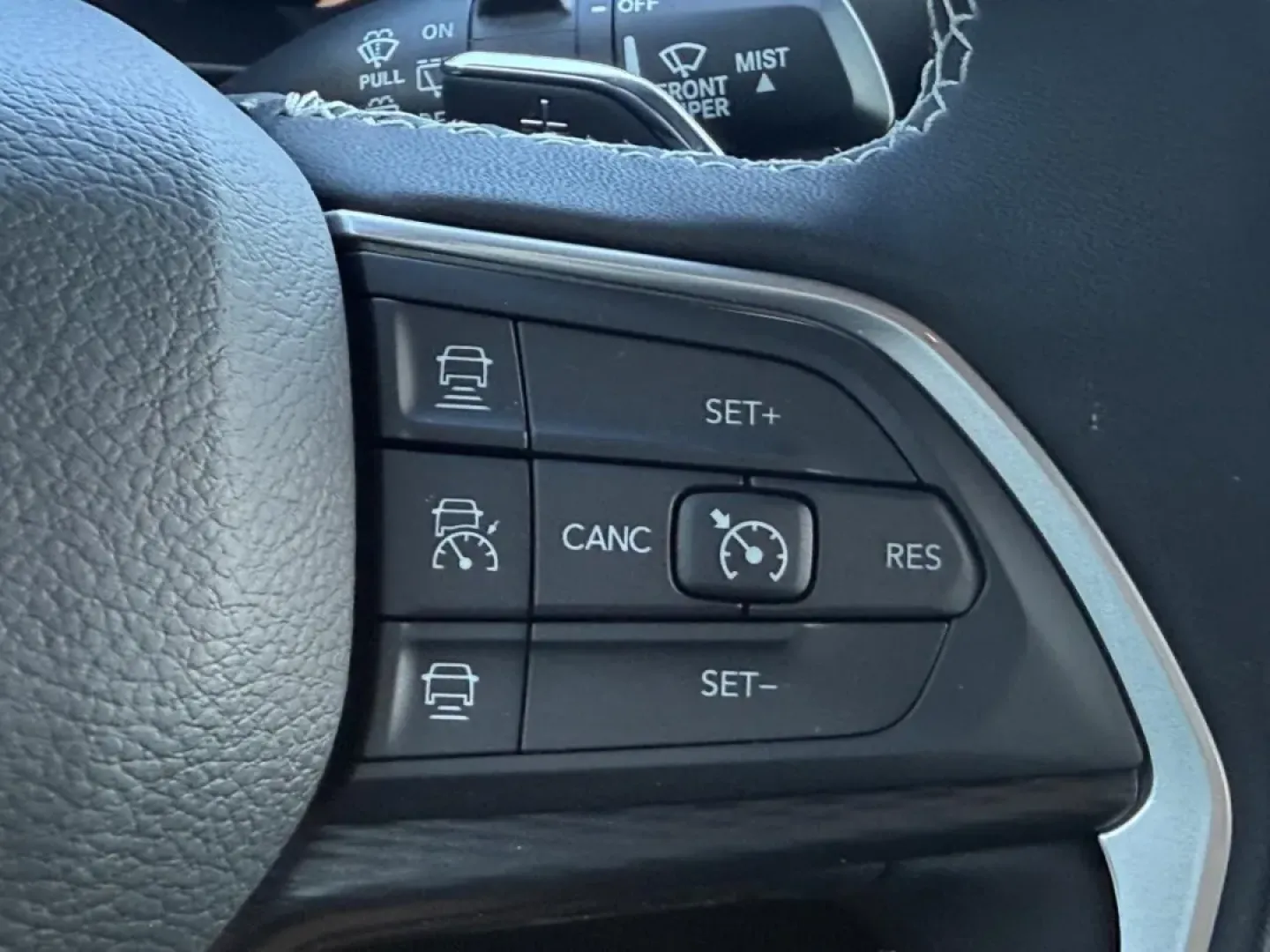 2025 /Global Black Suede Jeep Grand Cherokee Altitude X (1C4RJKAG6S8) with an 3.6L V6 24V VVT UPG I engine, Automatic transmission, located at 970 Woodlawn Dr., Farmington, MO, 63640, (573) 431-7800, 37.825642, -90.468674 - Are you ready to elevate your adventures and embrace the open road? The 2025 Jeep Grand Cherokee L Altitude X is the perfect SUV for those who crave both luxury and capability. Whether you're navigating the bustling streets of Farmington or heading out on a weekend getaway to the stunning Ozark Moun - Photo#10