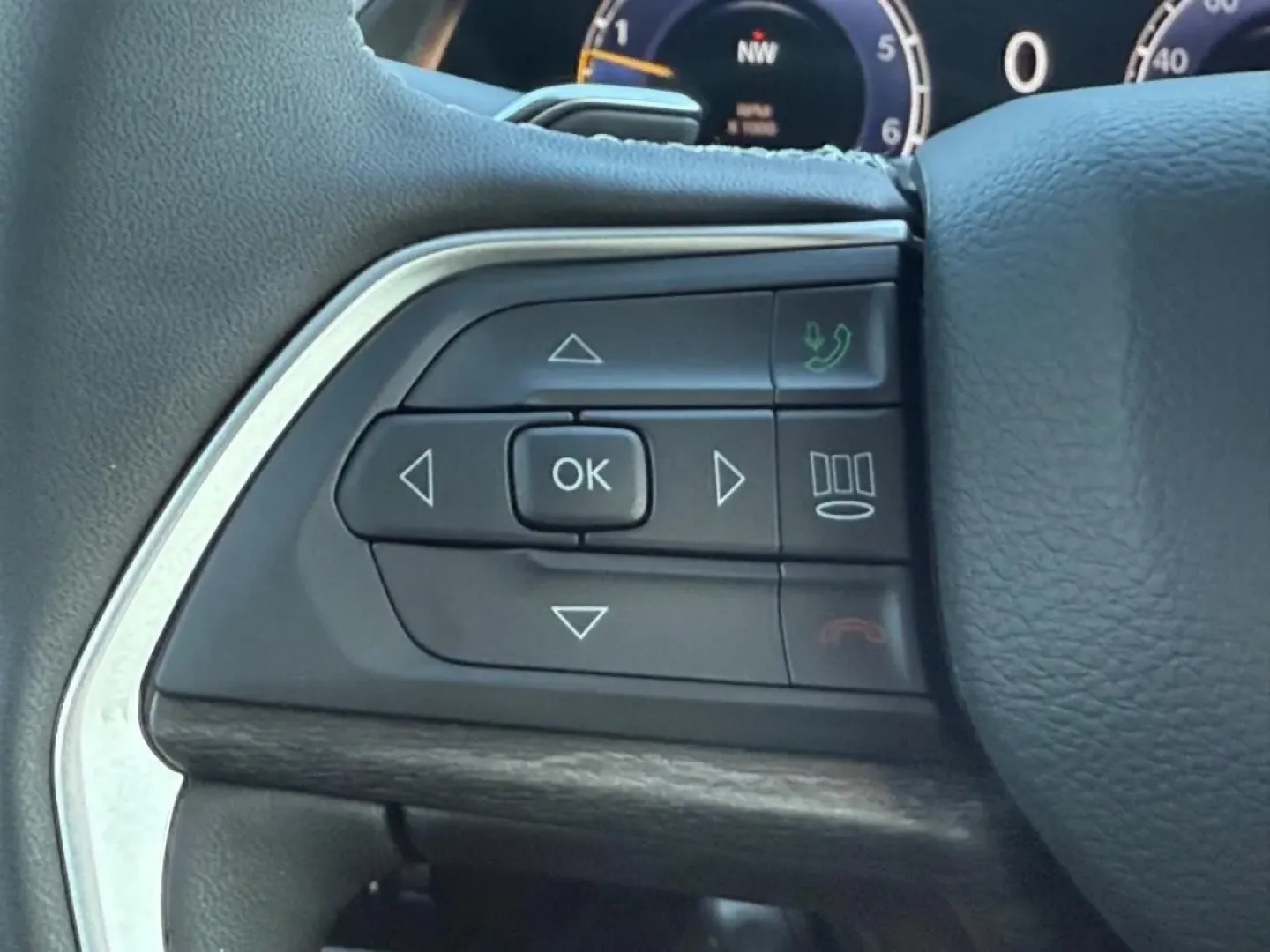 2025 /Global Black Leather Jeep Grand Cherokee Limited (1C4RJKBG7S8) with an 3.6L V6 24V VVT UPG I engine, Automatic transmission, located at 970 Woodlawn Dr., Farmington, MO, 63640, (573) 431-7800, 37.825642, -90.468674 - Are you ready to elevate your family adventures or long commutes? Look no further! The 2025 Jeep Grand Cherokee L Limited is here to fulfill all your driving needs, blending power, luxury, and practicality. At Pettus CDJR Farmington, located at 970 Woodlawn Drive, Farmington, MO 63640, we're proud t - Photo#10