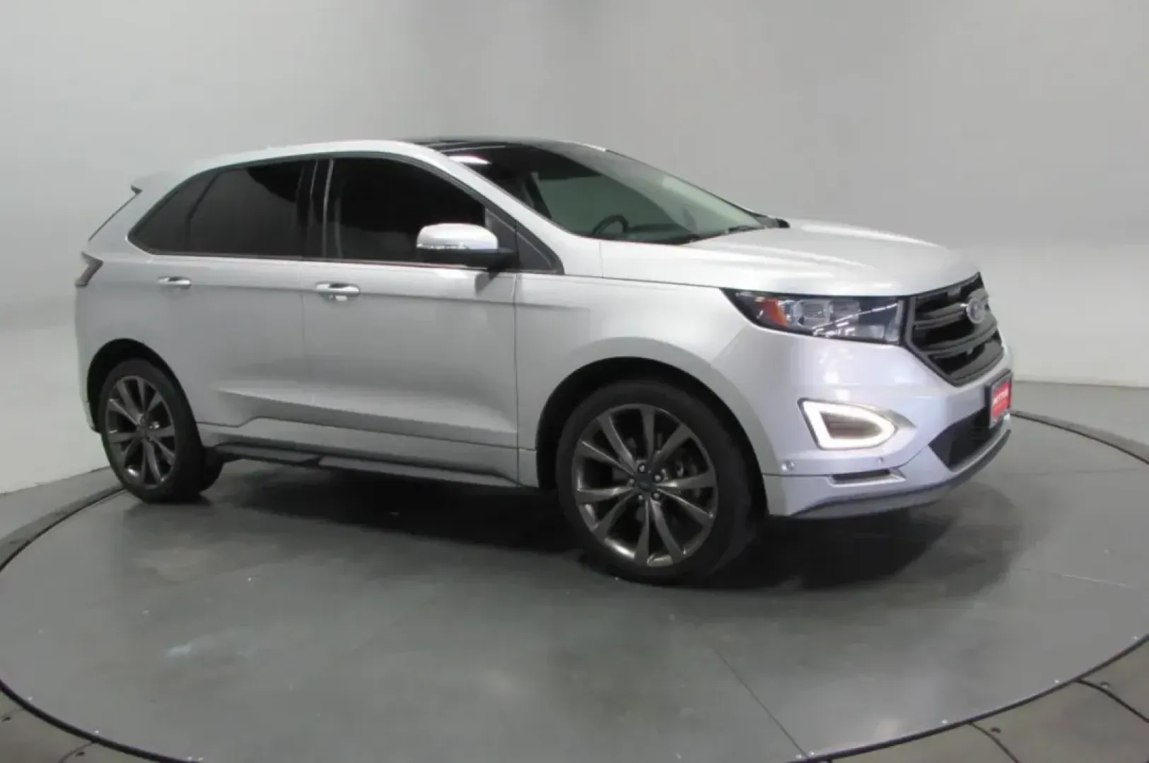 2016 /Ebony Cloth Ford Edge Sport (2FMPK4AP7GB) with an Other engine, Automatic transmission, located at 12830 Highway 21, De Soto, MO, 63020, (636) 337-7777, 38.153099, -90.573624 - **Explore Adventure and Comfort with the 2016 Ford Edge Sport at Pettus CDJR DeSoto!**<br /> <br /> Are you ready to elevate your daily commute or family road trips? This 2016 Ford Edge Sport, now available at Pettus CDJR DeSoto, is designed with your active lifestyle in mind. With its spacious inte - Photo#3