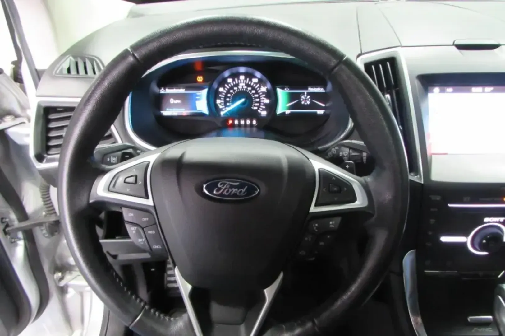 2016 /Ebony Cloth Ford Edge Sport (2FMPK4AP7GB) with an Other engine, Automatic transmission, located at 12830 Highway 21, De Soto, MO, 63020, (636) 337-7777, 38.153099, -90.573624 - **Explore Adventure and Comfort with the 2016 Ford Edge Sport at Pettus CDJR DeSoto!**<br /> <br /> Are you ready to elevate your daily commute or family road trips? This 2016 Ford Edge Sport, now available at Pettus CDJR DeSoto, is designed with your active lifestyle in mind. With its spacious inte - Photo#15