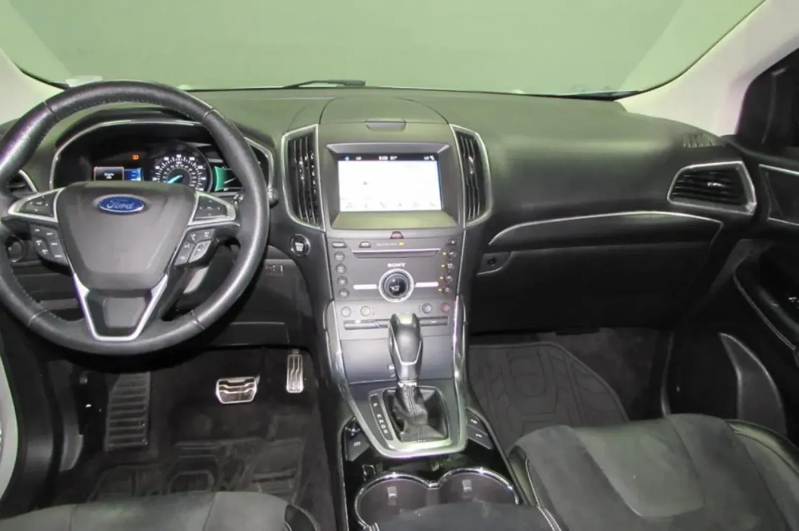 2016 /Ebony Cloth Ford Edge Sport (2FMPK4AP7GB) with an Other engine, Automatic transmission, located at 12830 Highway 21, De Soto, MO, 63020, (636) 337-7777, 38.153099, -90.573624 - **Explore Adventure and Comfort with the 2016 Ford Edge Sport at Pettus CDJR DeSoto!**<br /> <br /> Are you ready to elevate your daily commute or family road trips? This 2016 Ford Edge Sport, now available at Pettus CDJR DeSoto, is designed with your active lifestyle in mind. With its spacious inte - Photo#24