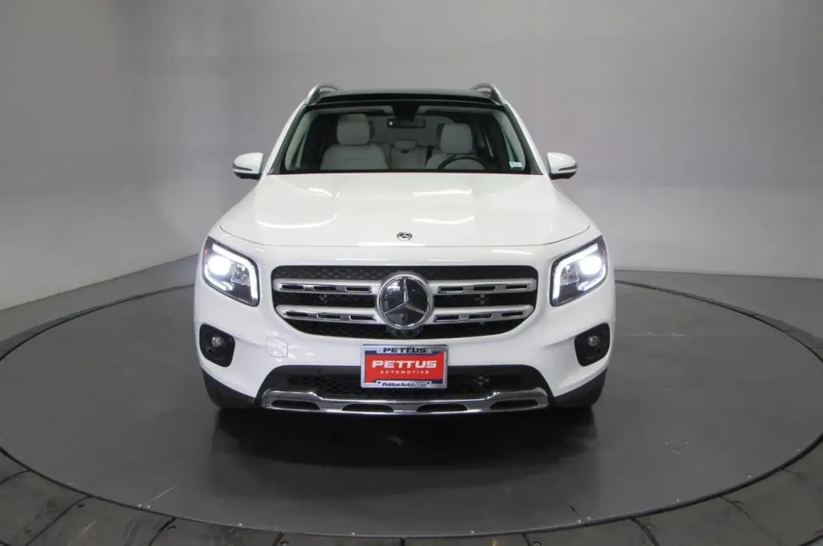 2020 /Macchiato Beige Leather Mercedes-Benz GLB GLB 250 4MATIC (W1N4M4HB1LW) with an Other engine, Automatic transmission, located at 12830 Highway 21, De Soto, MO, 63020, (636) 337-7777, 38.153099, -90.573624 - Elevate your lifestyle with the perfect blend of luxury and practicality! Introducing the 2020 Mercedes-Benz GLB 250 4MATIC a premium SUV that caters to your busy life while offering space, comfort, and cutting-edge technology. Whether you're navigating the urban streets of De Soto, MO, or embarkin - Photo#1