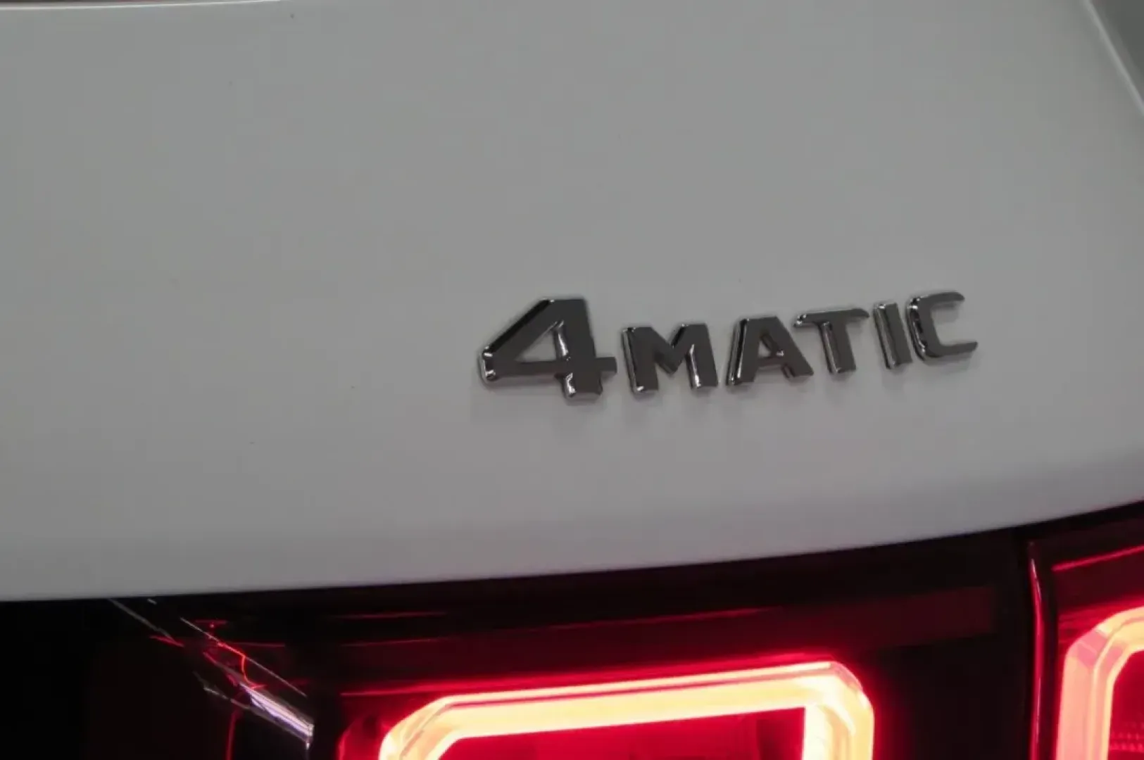 2020 /Macchiato Beige Leather Mercedes-Benz GLB GLB 250 4MATIC (W1N4M4HB1LW) with an Other engine, Automatic transmission, located at 12830 Highway 21, De Soto, MO, 63020, (636) 337-7777, 38.153099, -90.573624 - Elevate your lifestyle with the perfect blend of luxury and practicality! Introducing the 2020 Mercedes-Benz GLB 250 4MATIC a premium SUV that caters to your busy life while offering space, comfort, and cutting-edge technology. Whether you're navigating the urban streets of De Soto, MO, or embarkin - Photo#10