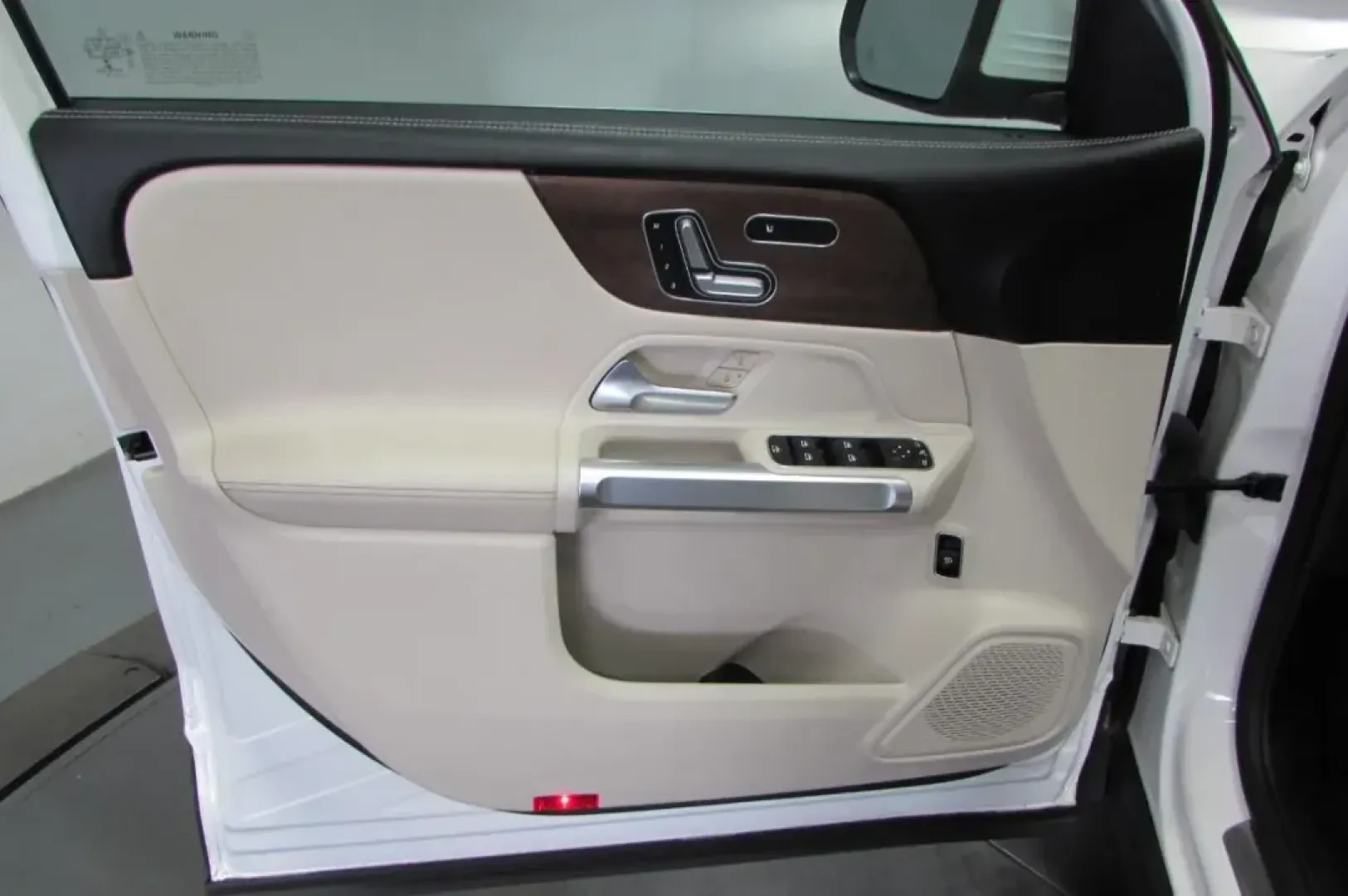 2020 /Macchiato Beige Leather Mercedes-Benz GLB GLB 250 4MATIC (W1N4M4HB1LW) with an Other engine, Automatic transmission, located at 12830 Highway 21, De Soto, MO, 63020, (636) 337-7777, 38.153099, -90.573624 - Elevate your lifestyle with the perfect blend of luxury and practicality! Introducing the 2020 Mercedes-Benz GLB 250 4MATIC a premium SUV that caters to your busy life while offering space, comfort, and cutting-edge technology. Whether you're navigating the urban streets of De Soto, MO, or embarkin - Photo#11