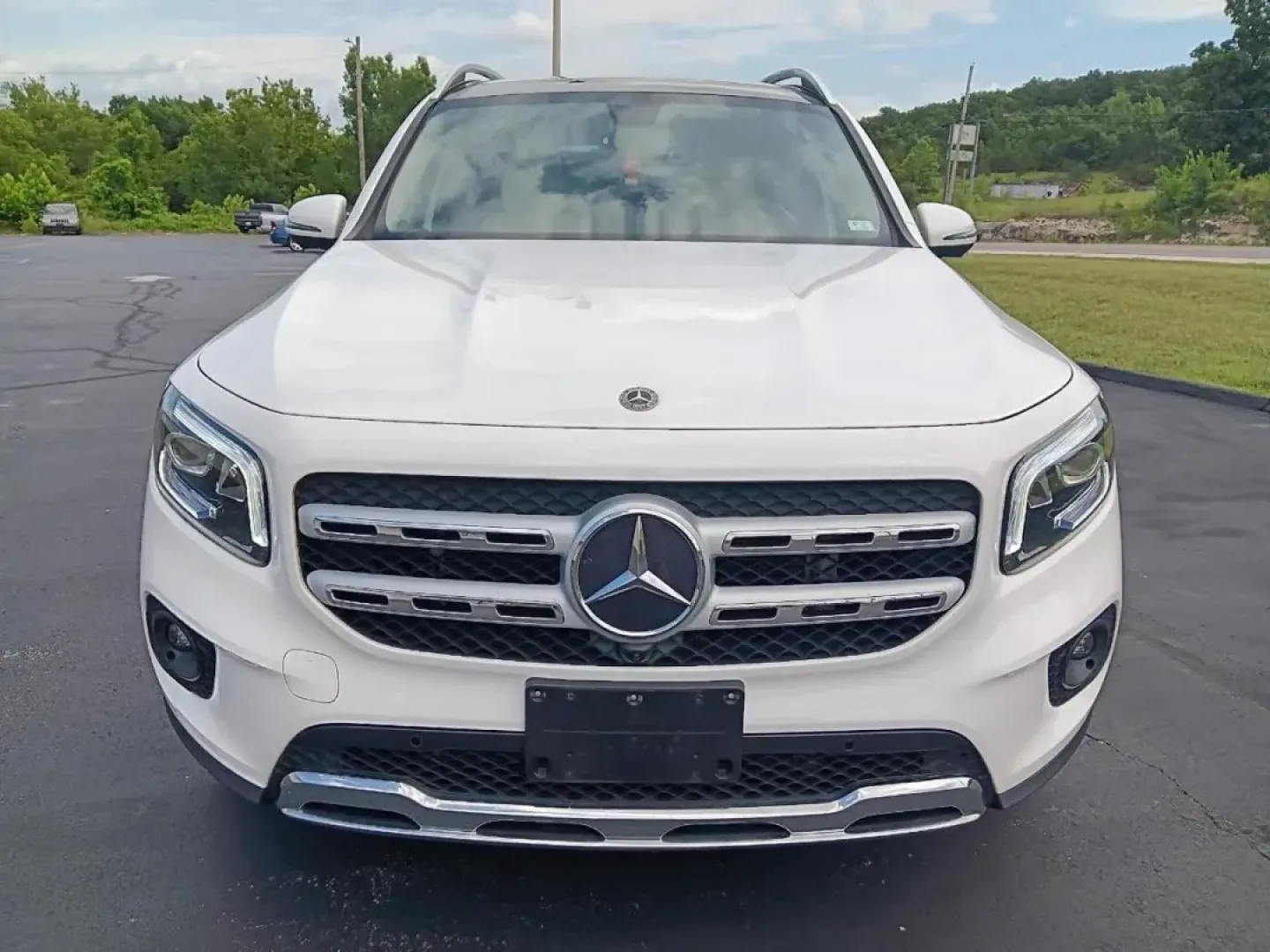 2020 /Macchiato Beige Leather Mercedes-Benz GLB GLB 250 4MATIC (W1N4M4HB1LW) with an Other engine, Automatic transmission, located at 12830 Highway 21, De Soto, MO, 63020, (636) 337-7777, 38.153099, -90.573624 - Elevate your lifestyle with the perfect blend of luxury and practicality! Introducing the 2020 Mercedes-Benz GLB 250 4MATIC a premium SUV that caters to your busy life while offering space, comfort, and cutting-edge technology. Whether you're navigating the urban streets of De Soto, MO, or embarkin - Photo#35
