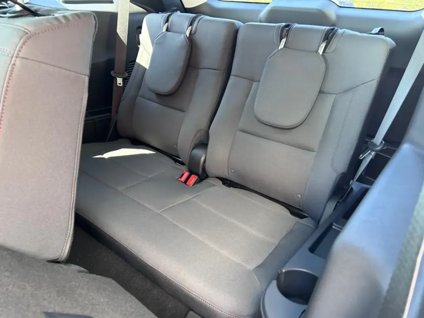 2025 /Dark Gray/Onyx Cloth Ford Explorer Active (1FMUK7DH8SG) with an 2.3L EcoBoost I-4 engine, Automatic transmission, located at 141 Commercial Dr, Fredericktown, MO, 63645, (573) 783-6432, 37.570087, -90.320648 - Discover the perfect blend of adventure and everyday practicality with the 2025 Ford Explorer Active, now available at Pettus Ford Fredericktown. Located at 141 Commercial Drive, Fredericktown, MO 63645, our dealership specializes in providing quality used vehicles, and this SUV is no exception. Whe - Photo#8