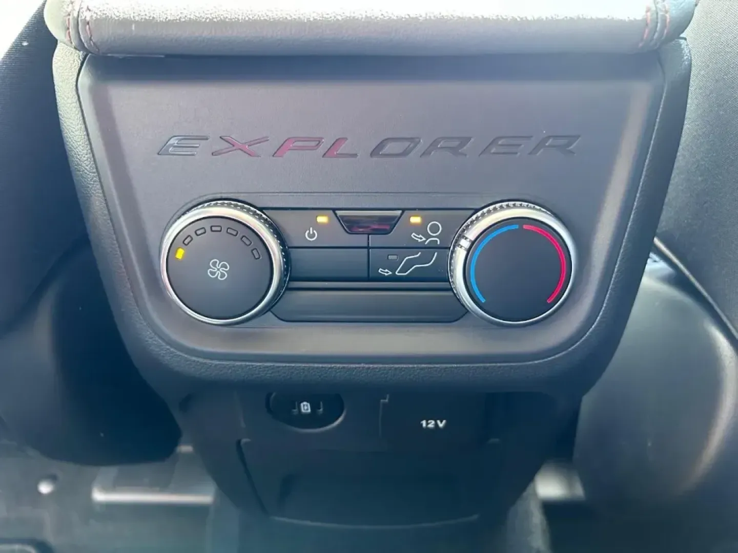 2025 /Dark Gray/Onyx Cloth Ford Explorer Active (1FMUK7DH8SG) with an 2.3L EcoBoost I-4 engine, Automatic transmission, located at 141 Commercial Dr, Fredericktown, MO, 63645, (573) 783-6432, 37.570087, -90.320648 - Discover the perfect blend of adventure and everyday practicality with the 2025 Ford Explorer Active, now available at Pettus Ford Fredericktown. Located at 141 Commercial Drive, Fredericktown, MO 63645, our dealership specializes in providing quality used vehicles, and this SUV is no exception. Whe - Photo#10