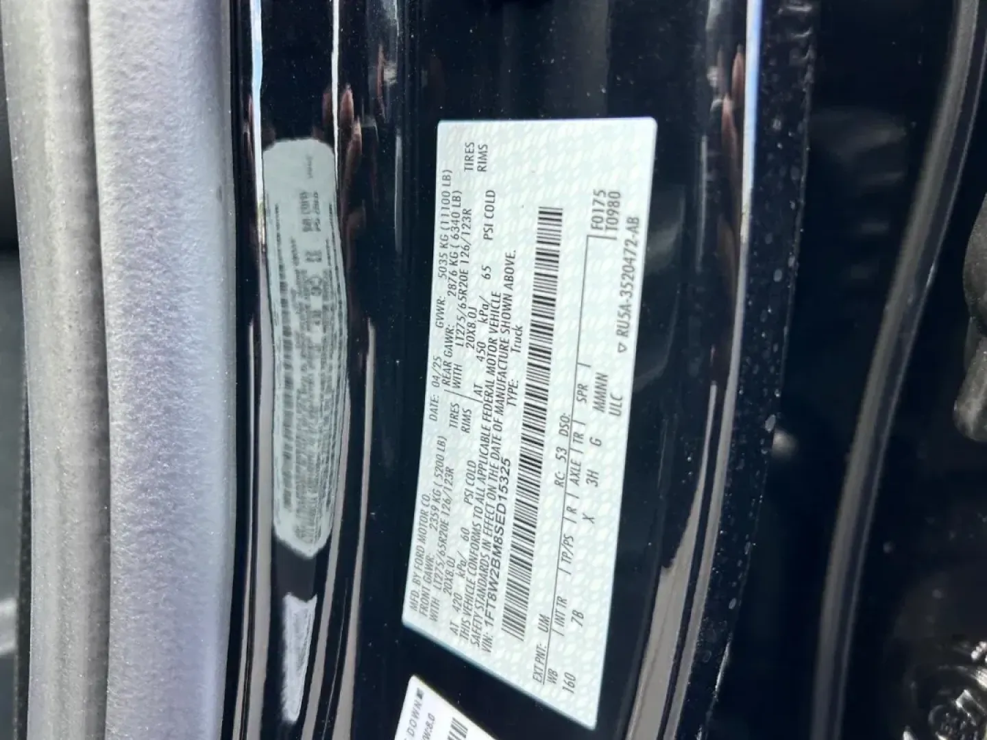 2025 /Black Onyx/Platinum Blue Leath Ford F-250SD Platinum 703A (1FT8W2BM8SE) with an 6.7L Turbocharged engine, located at 141 Commercial Dr, Fredericktown, MO, 63645, (573) 783-6432, 37.570087, -90.320648 - Experience the thrill of adventure with the 2025 Ford F-250SD Platinum, a powerful truck that redefines what it means to own a vehicle. Whether you're headed to the job site, embarking on a weekend camping trip, or transporting your growing family, this capable truck is designed to meet your every n - Photo#21