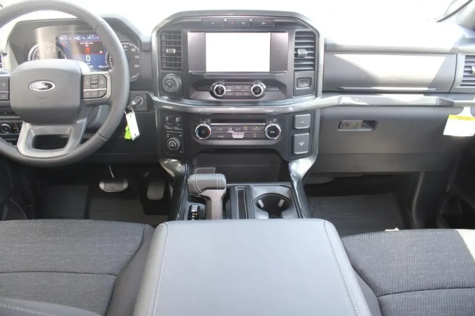 2022 /Black Cloth Ford F-150 XLT (1FTFW1ED8NF) with an 3.5L V6 Turbocharged engine, Automatic transmission, located at 141 Commercial Dr, Fredericktown, MO, 63645, (573) 783-6432, 37.570087, -90.320648 - **Unleash Adventure with the 2022 Ford F-150 XLT Perfect for Life's Journeys!**<br /> <br /> Discover the perfect blend of rugged capability and modern comfort with the 2022 Ford F-150 XLT, available now at Pettus Ford Fredericktown. Located at 141 Commercial Drive, Fredericktown, MO 63645, our OEM - Photo#8