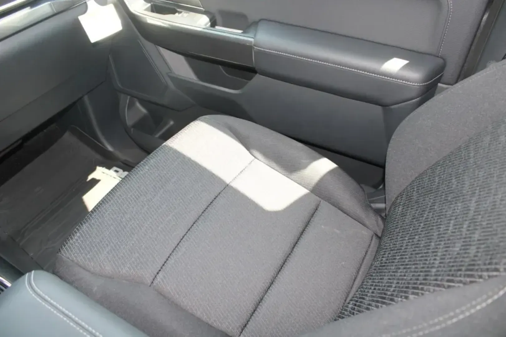 2022 /Black Cloth Ford F-150 XLT (1FTFW1ED8NF) with an 3.5L V6 Turbocharged engine, Automatic transmission, located at 141 Commercial Dr, Fredericktown, MO, 63645, (573) 783-6432, 37.570087, -90.320648 - **Unleash Adventure with the 2022 Ford F-150 XLT Perfect for Life's Journeys!**<br /> <br /> Discover the perfect blend of rugged capability and modern comfort with the 2022 Ford F-150 XLT, available now at Pettus Ford Fredericktown. Located at 141 Commercial Drive, Fredericktown, MO 63645, our OEM - Photo#15