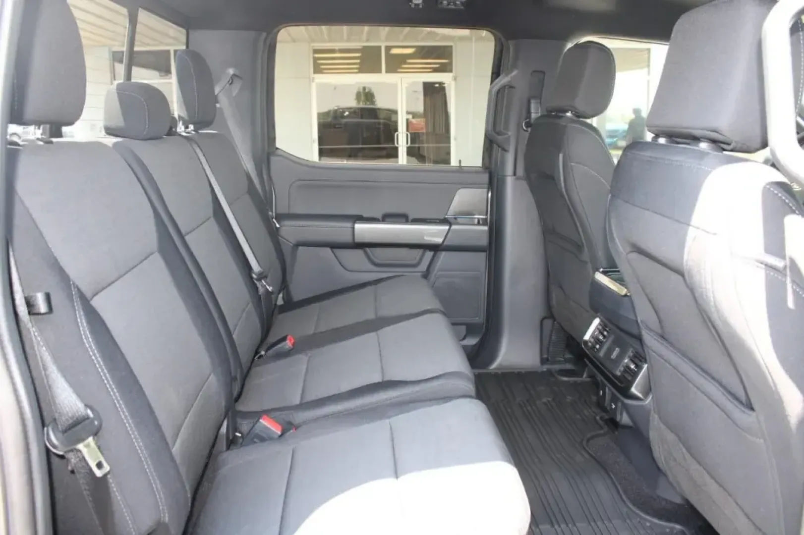 2022 /Black Cloth Ford F-150 XLT (1FTFW1ED8NF) with an 3.5L V6 Turbocharged engine, Automatic transmission, located at 141 Commercial Dr, Fredericktown, MO, 63645, (573) 783-6432, 37.570087, -90.320648 - **Unleash Adventure with the 2022 Ford F-150 XLT Perfect for Life's Journeys!**<br /> <br /> Discover the perfect blend of rugged capability and modern comfort with the 2022 Ford F-150 XLT, available now at Pettus Ford Fredericktown. Located at 141 Commercial Drive, Fredericktown, MO 63645, our OEM - Photo#7