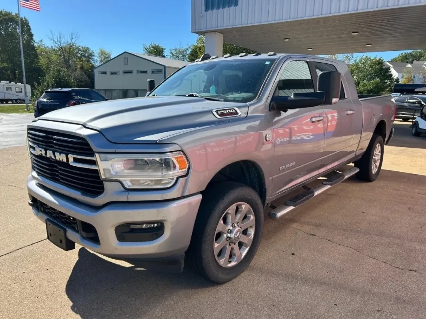 2019 Ram 2500 Big Horn (3C6UR5ML2KG) with an Straight 6 Turbocharged Diesel engine, located at 970 Woodlawn Dr., Farmington, MO, 63640, (573) 431-7800, 37.825642, -90.468674 - **Discover Your Next Adventure with the 2019 Ram 2500 Big Horn at Pettus CDJR Farmington!**<br /> <br /> Are you ready to elevate your driving experience? Whether you're hauling gear for a weekend camping trip, navigating tough terrain, or simply commuting to work, the 2019 Ram 2500 Big Horn is the - Photo#2