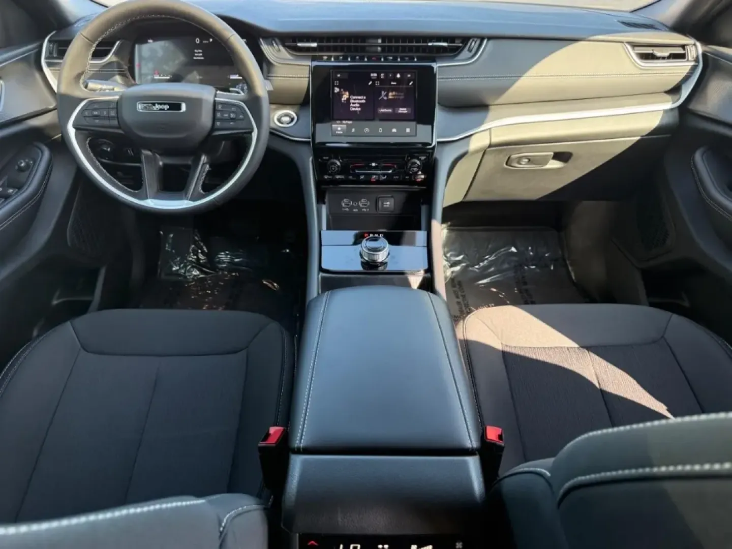 2025 /Global Black Cloth Jeep Grand Cherokee Laredo (1C4RJKAG1S8) with an 3.6L V6 24V VVT UPG I engine, Automatic transmission, located at 970 Woodlawn Dr., Farmington, MO, 63640, (573) 431-7800, 37.825642, -90.468674 - **Explore Life's Adventures with the 2025 Jeep Grand Cherokee L Available Now at Pettus CDJR Farmington!**<br /> <br /> If you're looking for a vehicle that can keep up with your busy lifestyle, the 2025 Jeep Grand Cherokee L is your ticket to adventure. Whether you're navigating the bustling stree - Photo#7