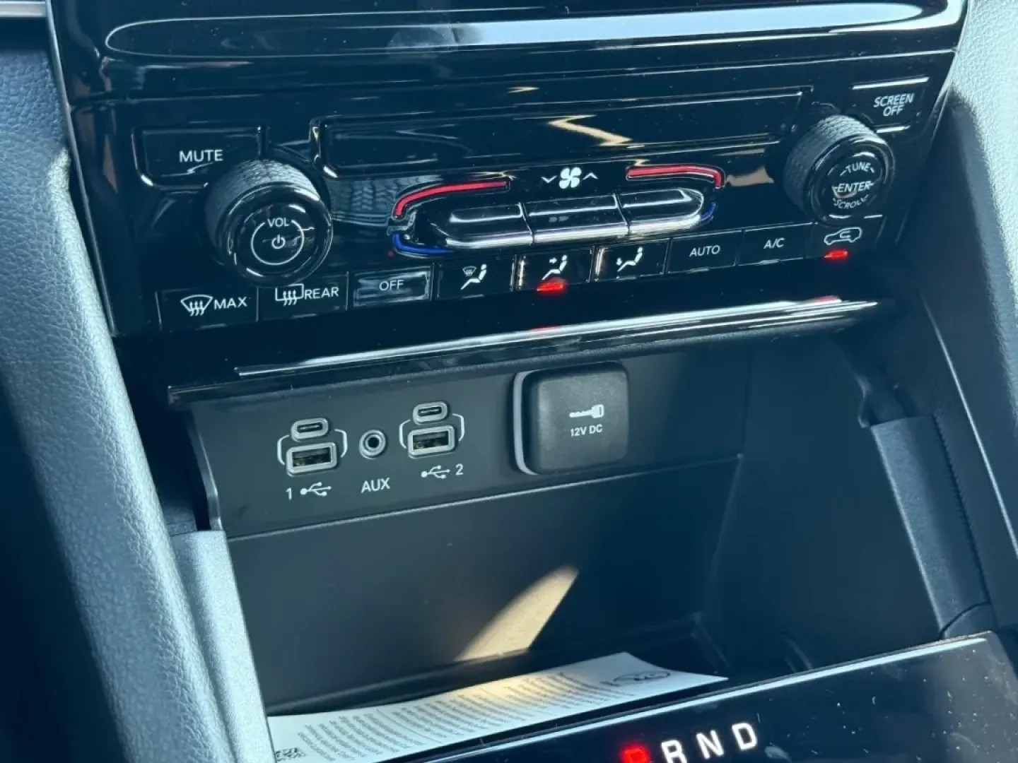 2025 /Global Black Cloth Jeep Grand Cherokee Laredo (1C4RJKAG1S8) with an 3.6L V6 24V VVT UPG I engine, Automatic transmission, located at 970 Woodlawn Dr., Farmington, MO, 63640, (573) 431-7800, 37.825642, -90.468674 - **Explore Life's Adventures with the 2025 Jeep Grand Cherokee L Available Now at Pettus CDJR Farmington!**<br /> <br /> If you're looking for a vehicle that can keep up with your busy lifestyle, the 2025 Jeep Grand Cherokee L is your ticket to adventure. Whether you're navigating the bustling stree - Photo#15