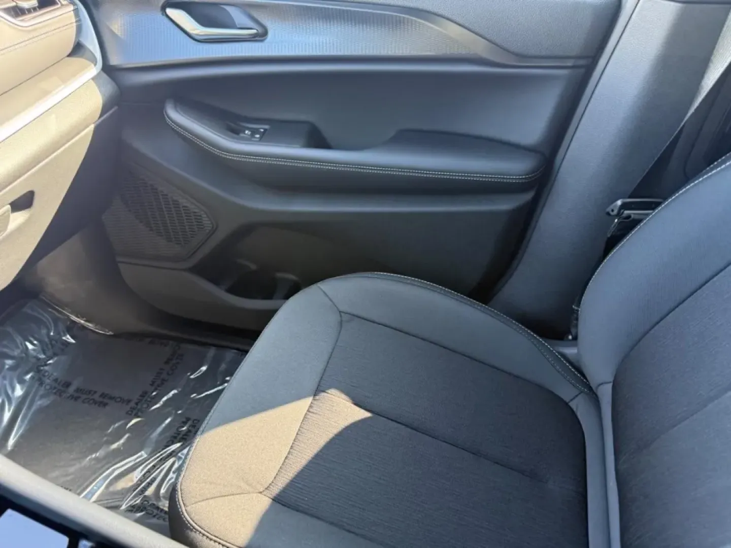 2025 /Global Black Cloth Jeep Grand Cherokee Laredo (1C4RJKAG1S8) with an 3.6L V6 24V VVT UPG I engine, Automatic transmission, located at 970 Woodlawn Dr., Farmington, MO, 63640, (573) 431-7800, 37.825642, -90.468674 - **Explore Life's Adventures with the 2025 Jeep Grand Cherokee L Available Now at Pettus CDJR Farmington!**<br /> <br /> If you're looking for a vehicle that can keep up with your busy lifestyle, the 2025 Jeep Grand Cherokee L is your ticket to adventure. Whether you're navigating the bustling stree - Photo#17