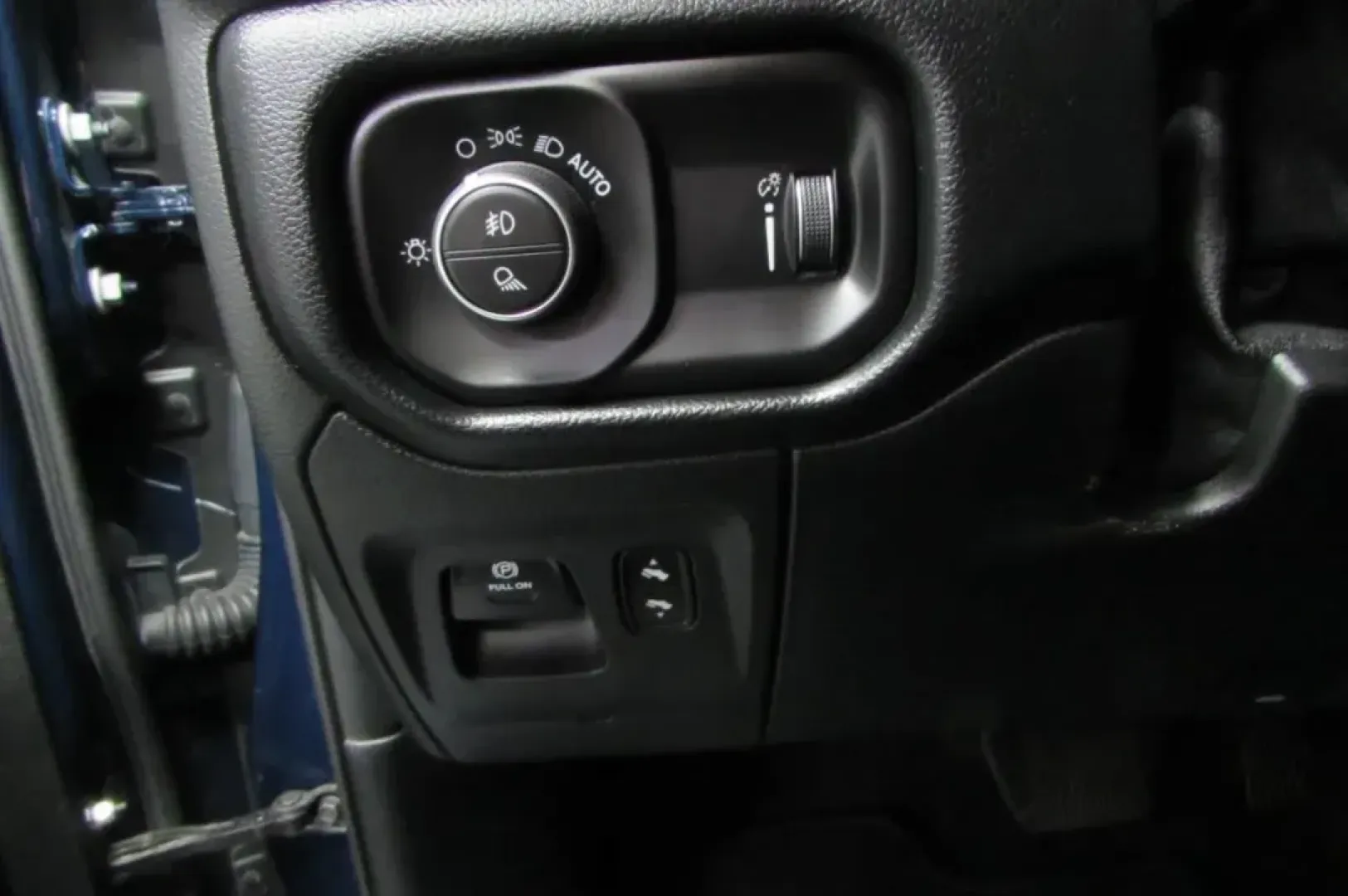 2020 /Black Leather Ram 1500 Big Horn/Lone Star (1C6SRFFT3LN) with an Other engine, located at 12830 Highway 21, De Soto, MO, 63020, (636) 337-7777, 38.153099, -90.573624 - Are you ready to elevate your weekend adventures and daily commutes? The 2020 Ram 1500 Big Horn/Lone Star is the perfect blend of rugged capability and refined comfort, making it an ideal choice for anyone looking to enhance their lifestyle. Whether you're hauling gear for a family camping trip or n - Photo#12