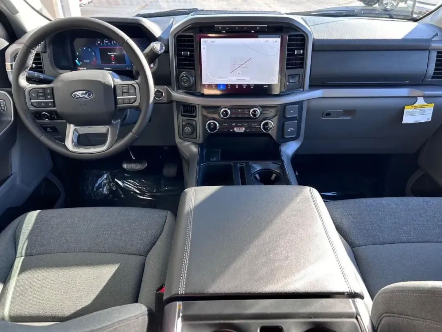 2024 /Black w/Medium Dark Slate Clot Ford F-150 XLT (1FTFW3L52RK) with an 5.0L engine, located at 141 Commercial Dr, Fredericktown, MO, 63645, (573) 783-6432, 37.570087, -90.320648 - ### Discover Your Next Adventure with the 2024 Ford F-150 XLT<br /> <br /> Are you ready to elevate your lifestyle with a powerful truck that can handle everything from daily commutes to weekend getaways? Look no further than our stunning **2024 Ford F-150 XLT** at **Pettus Ford Fredericktown**. Thi - Photo#9