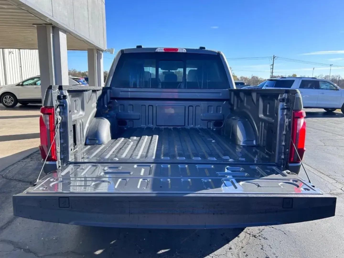 2024 /Black w/Medium Dark Slate Clot Ford F-150 XLT (1FTFW3L52RK) with an 5.0L engine, located at 141 Commercial Dr, Fredericktown, MO, 63645, (573) 783-6432, 37.570087, -90.320648 - ### Discover Your Next Adventure with the 2024 Ford F-150 XLT<br /> <br /> Are you ready to elevate your lifestyle with a powerful truck that can handle everything from daily commutes to weekend getaways? Look no further than our stunning **2024 Ford F-150 XLT** at **Pettus Ford Fredericktown**. Thi - Photo#3