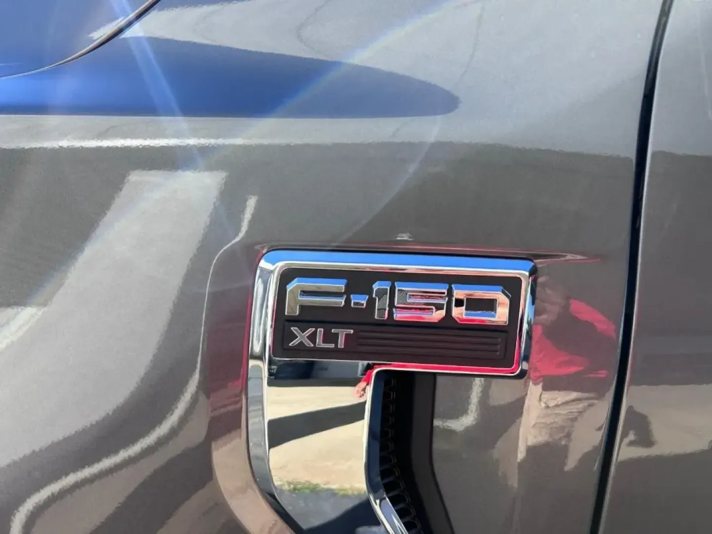 2024 /Black w/Medium Dark Slate Clot Ford F-150 XLT (1FTFW3L52RK) with an 5.0L engine, located at 141 Commercial Dr, Fredericktown, MO, 63645, (573) 783-6432, 37.570087, -90.320648 - ### Discover Your Next Adventure with the 2024 Ford F-150 XLT<br /> <br /> Are you ready to elevate your lifestyle with a powerful truck that can handle everything from daily commutes to weekend getaways? Look no further than our stunning **2024 Ford F-150 XLT** at **Pettus Ford Fredericktown**. Thi - Photo#5