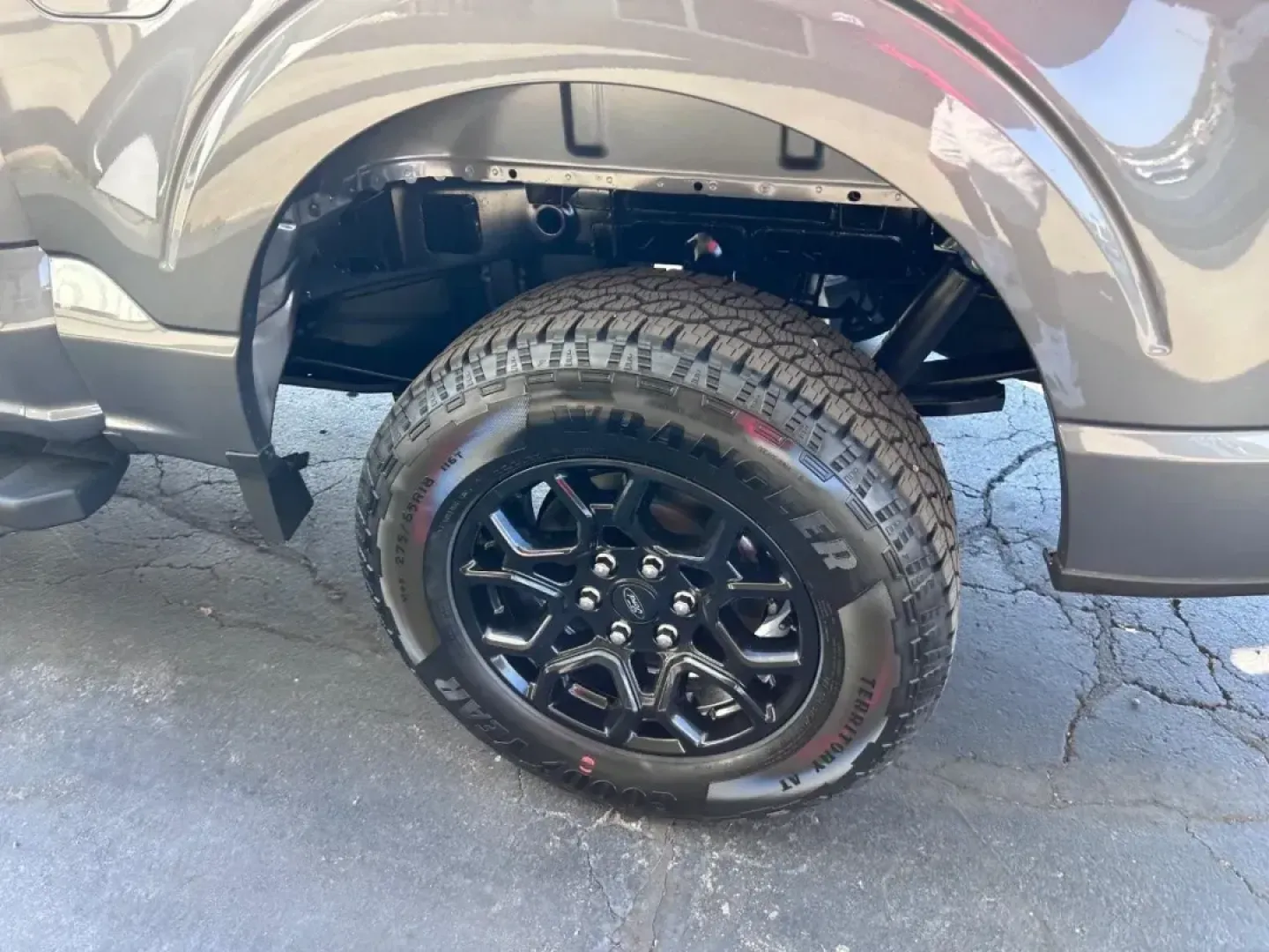 2024 /Black Cloth Ford F-150 XLT (1FTFW3L84RK) with an 3.5L V6 Turbocharged engine, located at 141 Commercial Dr, Fredericktown, MO, 63645, (573) 783-6432, 37.570087, -90.320648 - **Experience the Ultimate Adventure with the 2024 Ford F-150 XLT at Pettus Ford Fredericktown**<br /> <br /> Are you ready to elevate your lifestyle with a vehicle that seamlessly blends rugged capability with everyday comfort? Whether you're navigating the bustling streets of Fredericktown or embar - Photo#4