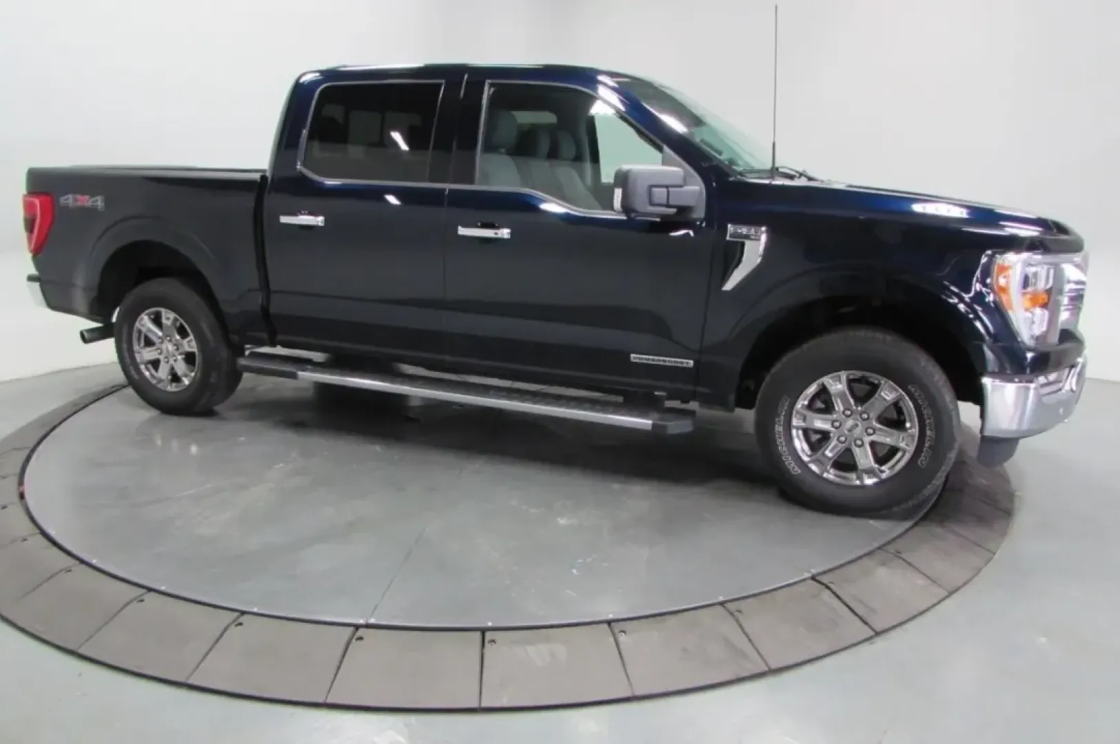 2021 /Black/Medium Dark Slate Ford F-150 XLT (1FTFW1ED8MF) with an Other engine, located at 12836 Highway 21, De Soto, MO, 63020, (636) 337-7777, 38.151867, -90.575615 - **Unleash Your Adventures with the 2021 Ford F-150 XLT at Pettus Ford De Soto!**<br /> <br /> Are you ready to take your weekend adventures and daily commuting to the next level? Look no further than the 2021 Ford F-150 XLT, available now at Pettus Ford De Soto in De Soto, MO! This reliable and rugg - Photo#3