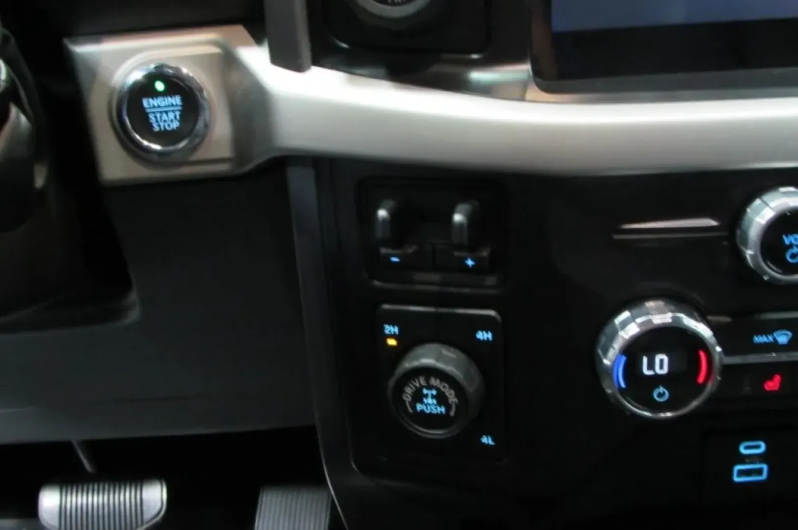 2021 /Black/Medium Dark Slate Ford F-150 XLT (1FTFW1ED8MF) with an Other engine, located at 12836 Highway 21, De Soto, MO, 63020, (636) 337-7777, 38.151867, -90.575615 - **Unleash Your Adventures with the 2021 Ford F-150 XLT at Pettus Ford De Soto!**<br /> <br /> Are you ready to take your weekend adventures and daily commuting to the next level? Look no further than the 2021 Ford F-150 XLT, available now at Pettus Ford De Soto in De Soto, MO! This reliable and rugg - Photo#19