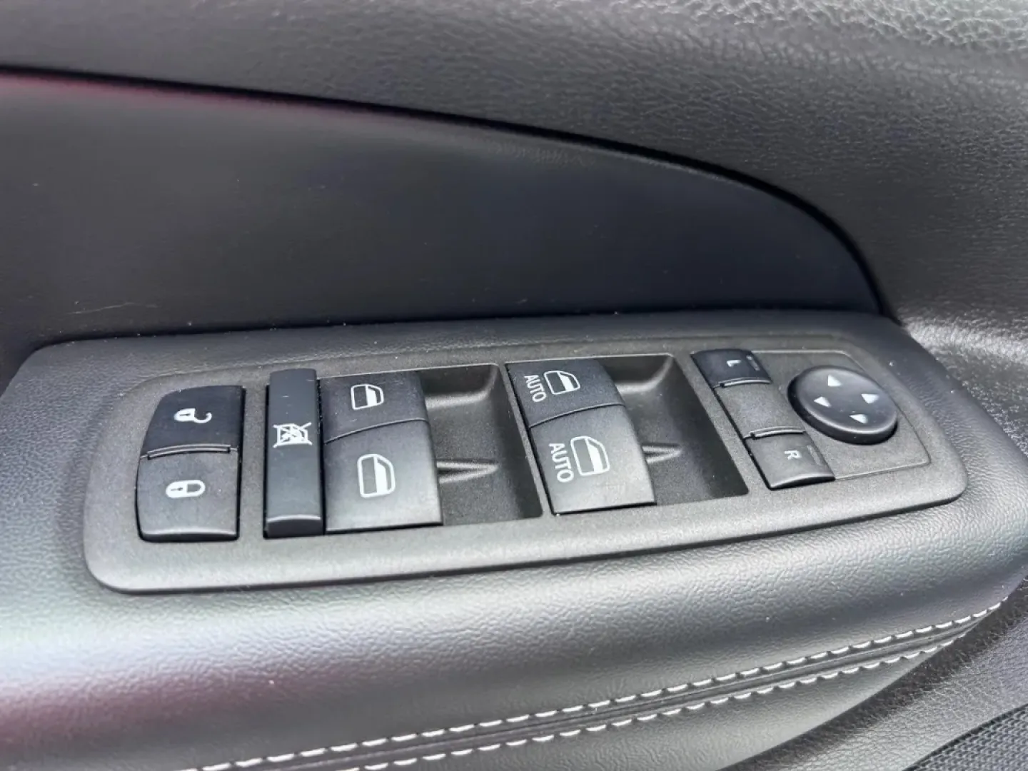 2021 /Black Leather Jeep Grand Cherokee 80th Anniversary Edition (1C4RJFBG0MC) with an 3.6L V6 24V VVT UPG I engine, Automatic transmission, located at 970 Woodlawn Dr., Farmington, MO, 63640, (573) 431-7800, 37.825642, -90.468674 - **Adventure Awaits with the 2021 Jeep Grand Cherokee 80th Anniversary Edition!**<br /> <br /> Are you ready to elevate your weekend adventures or tackle your daily commute with confidence? The 2021 Jeep Grand Cherokee 80th Anniversary Edition is designed for those who crave both comfort and capabili - Photo#17