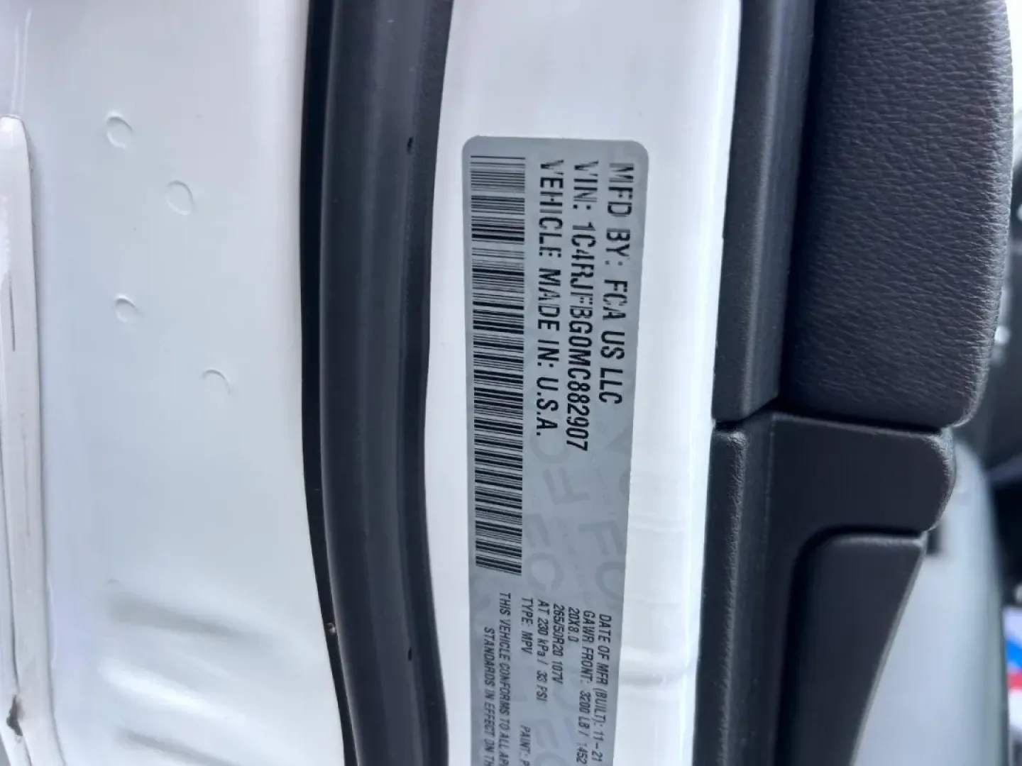 2021 /Black Leather Jeep Grand Cherokee 80th Anniversary Edition (1C4RJFBG0MC) with an 3.6L V6 24V VVT UPG I engine, Automatic transmission, located at 970 Woodlawn Dr., Farmington, MO, 63640, (573) 431-7800, 37.825642, -90.468674 - **Adventure Awaits with the 2021 Jeep Grand Cherokee 80th Anniversary Edition!**<br /> <br /> Are you ready to elevate your weekend adventures or tackle your daily commute with confidence? The 2021 Jeep Grand Cherokee 80th Anniversary Edition is designed for those who crave both comfort and capabili - Photo#22