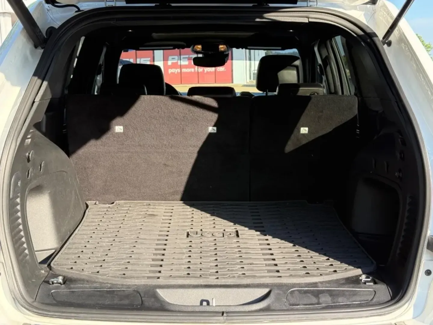2021 /Black Leather Jeep Grand Cherokee 80th Anniversary Edition (1C4RJFBG6MC) with an 3.6L V6 24V VVT UPG I engine, Automatic transmission, located at 970 Woodlawn Dr., Farmington, MO, 63640, (573) 431-7800, 37.825642, -90.468674 - Unleash your sense of adventure with the perfect blend of style, comfort, and capability-meet the 2021 Jeep Grand Cherokee 80th Anniversary Edition, available now at Pettus CDJR Farmington. Located in the heart of Farmington, MO, at 970 Woodlawn Drive, we are proud to be your trusted OEM dealership - Photo#5