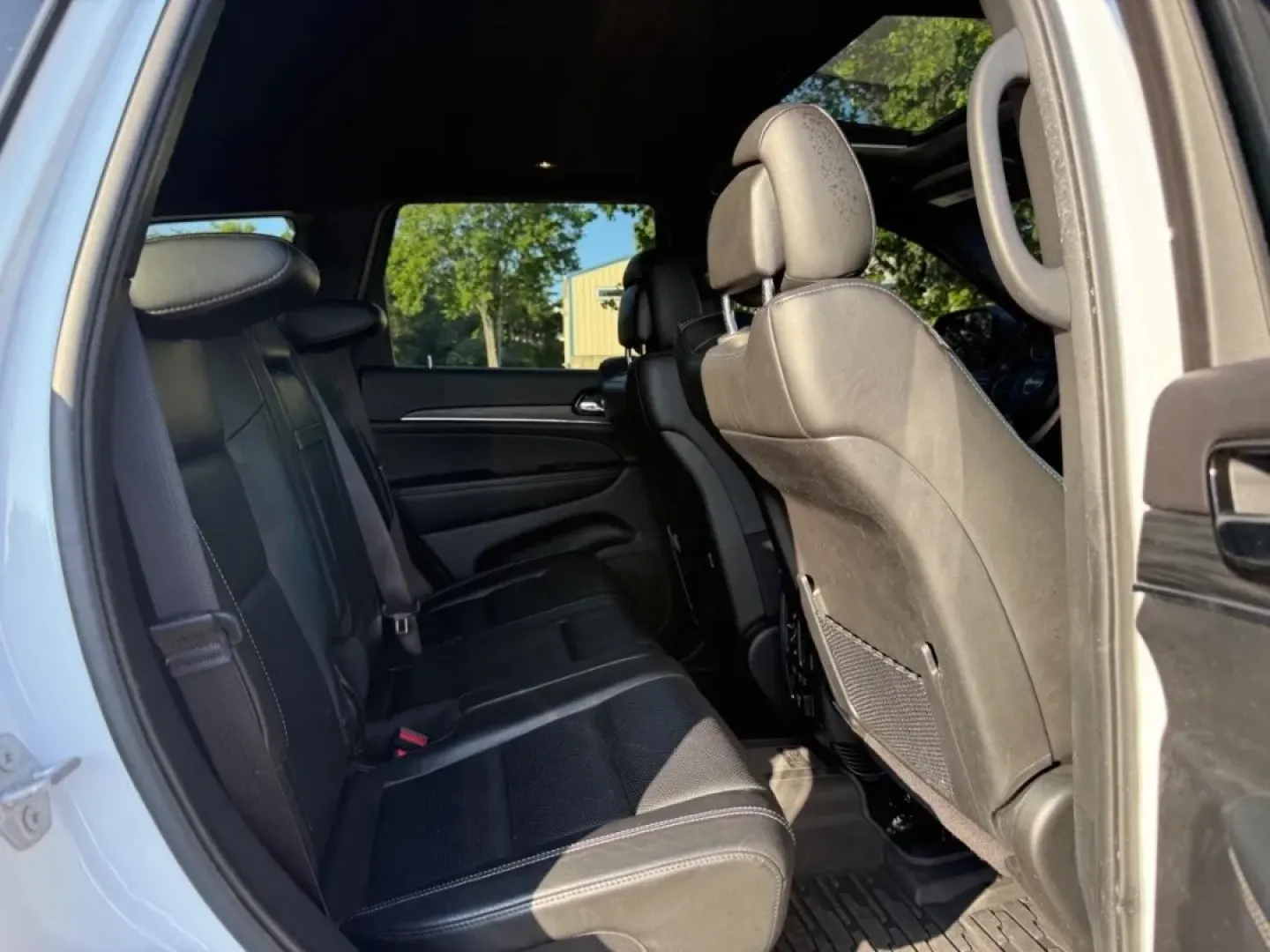2021 /Black Leather Jeep Grand Cherokee 80th Anniversary Edition (1C4RJFBG6MC) with an 3.6L V6 24V VVT UPG I engine, Automatic transmission, located at 970 Woodlawn Dr., Farmington, MO, 63640, (573) 431-7800, 37.825642, -90.468674 - Unleash your sense of adventure with the perfect blend of style, comfort, and capability-meet the 2021 Jeep Grand Cherokee 80th Anniversary Edition, available now at Pettus CDJR Farmington. Located in the heart of Farmington, MO, at 970 Woodlawn Drive, we are proud to be your trusted OEM dealership - Photo#9